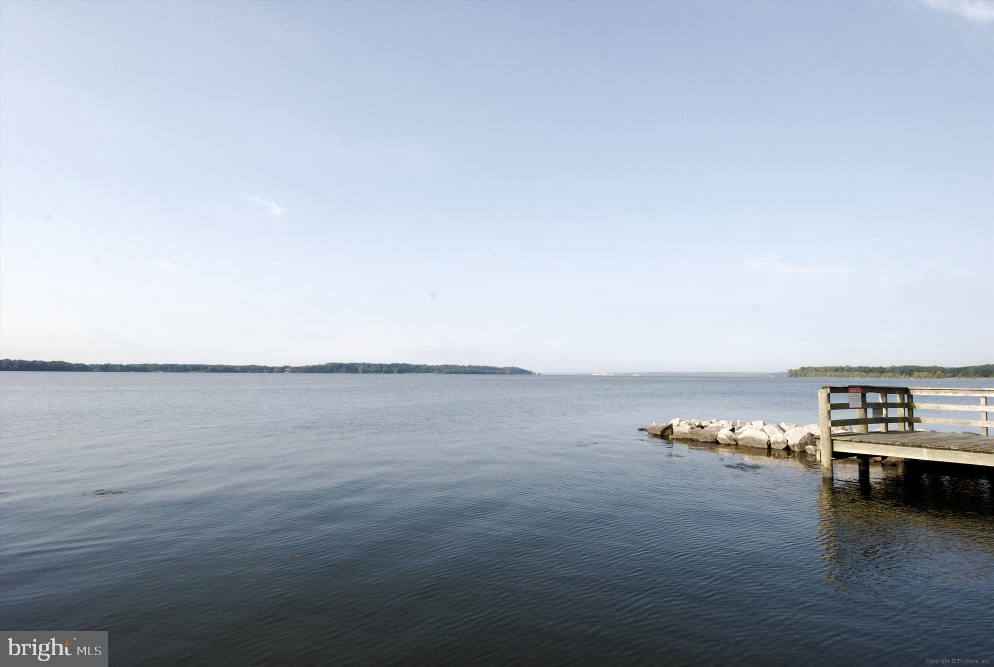HALLOWING POINT RIVER ESTATES - Residential