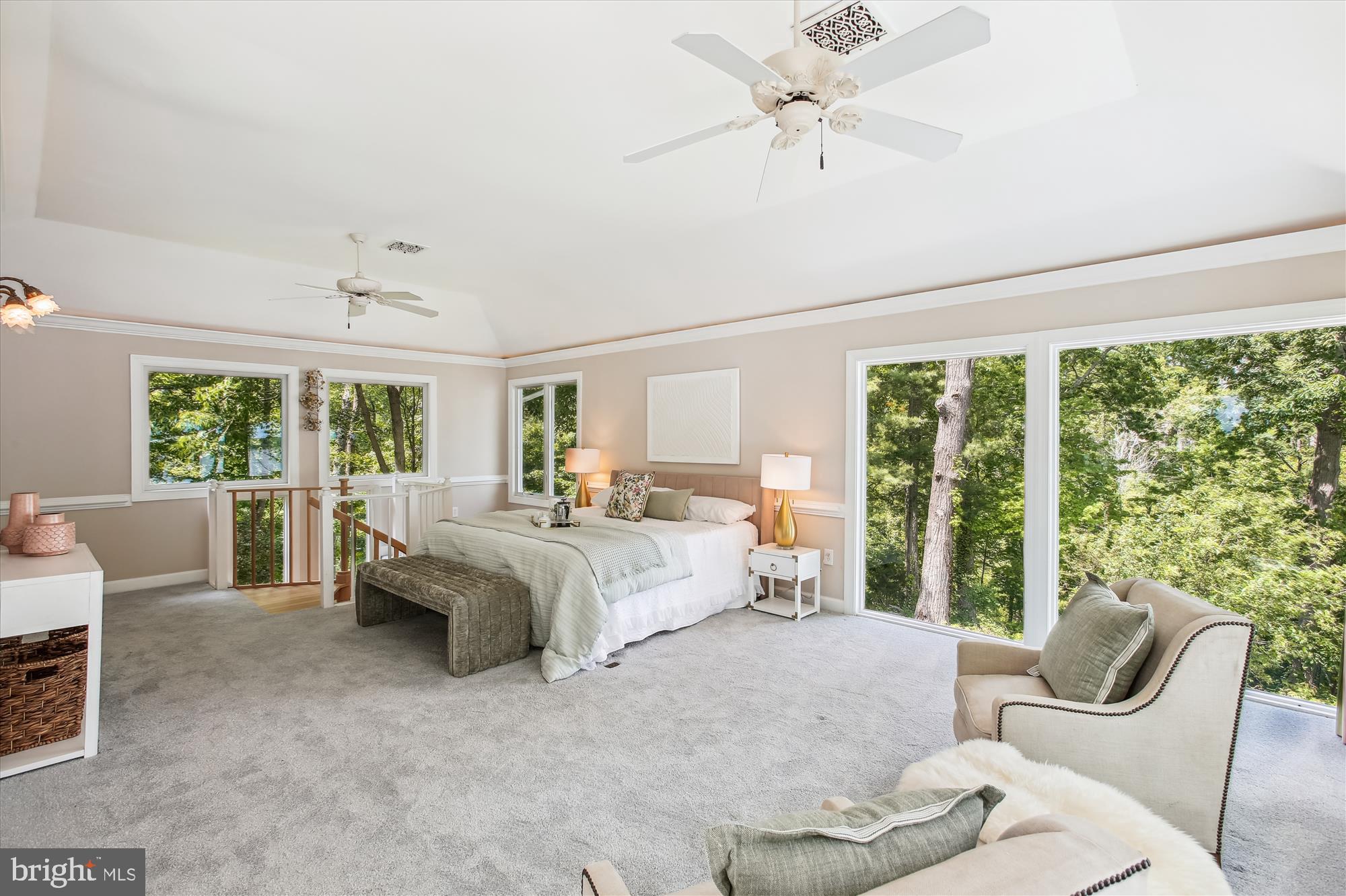 HALLOWING POINT RIVER ESTATES - Residential
