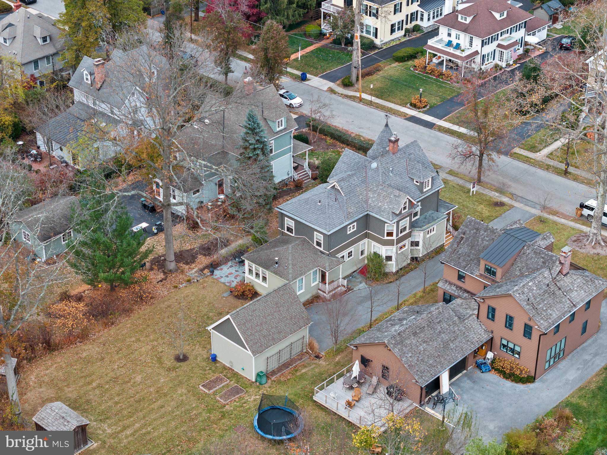 SOUTH WAYNE - Residential