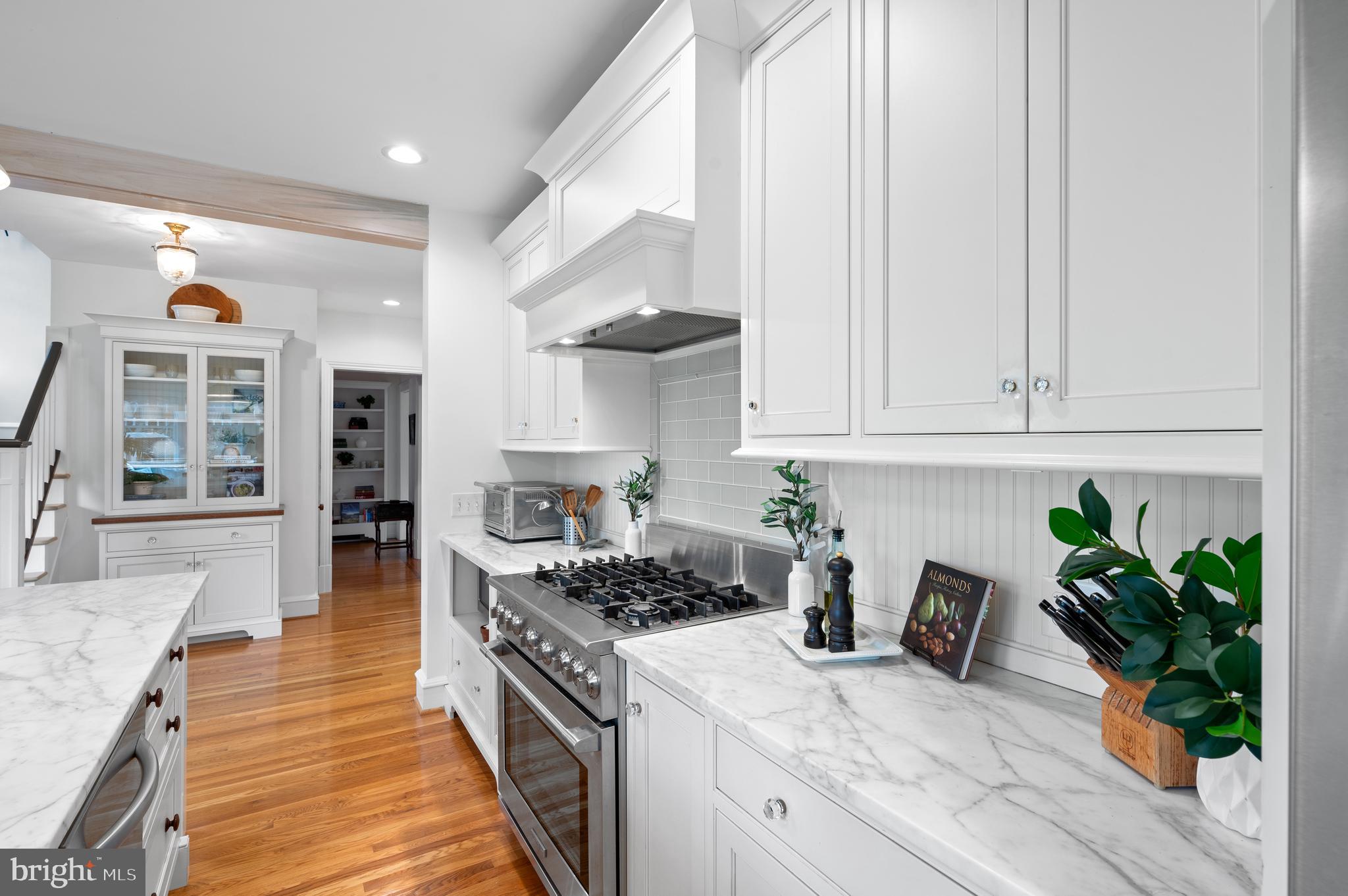 SOUTH WAYNE - Residential