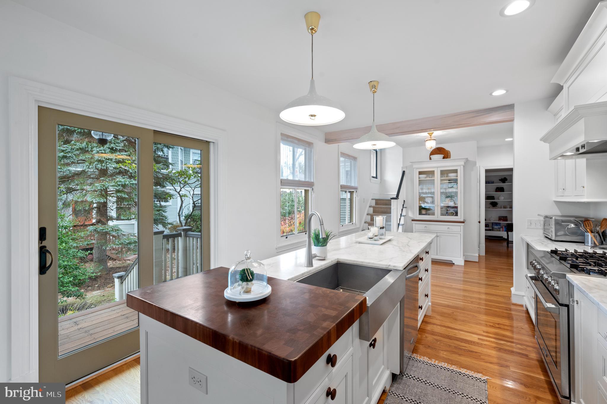 SOUTH WAYNE - Residential