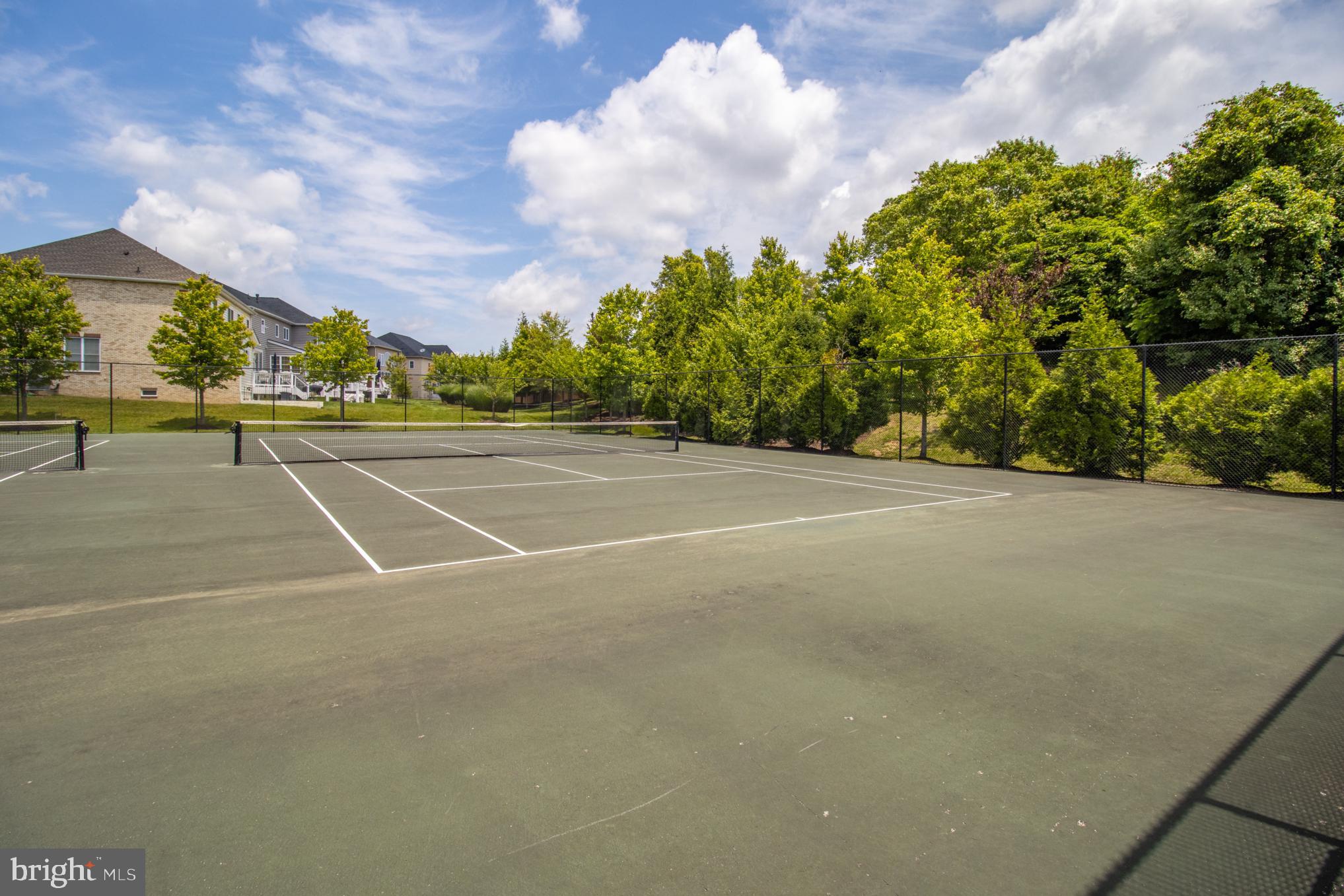 MARLBORO RIDGE - Residential