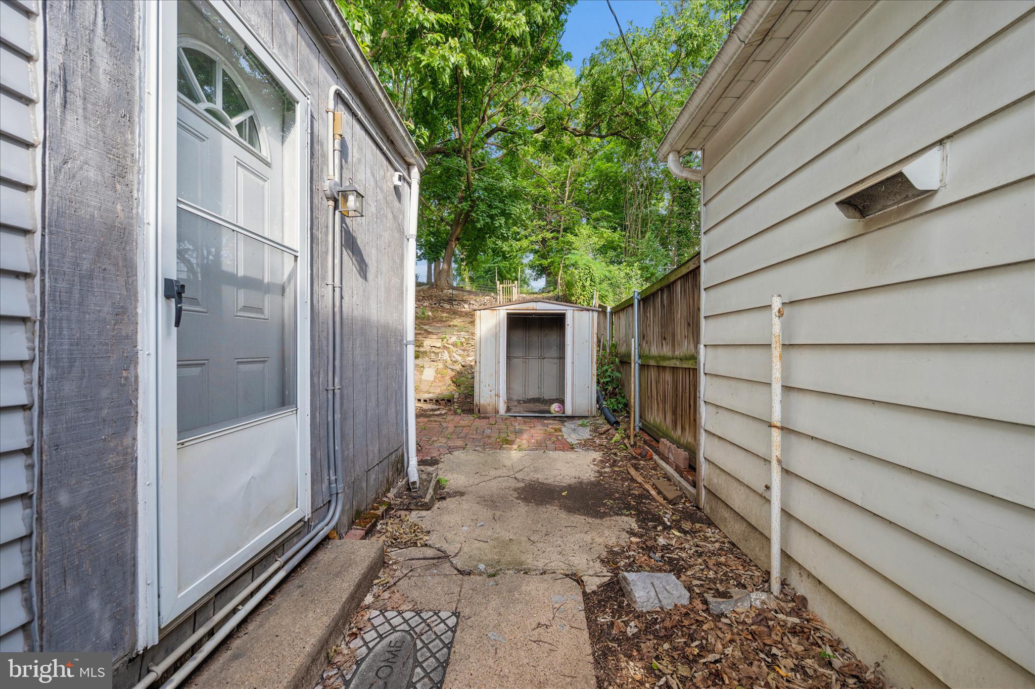HAGERSTOWN - Residential