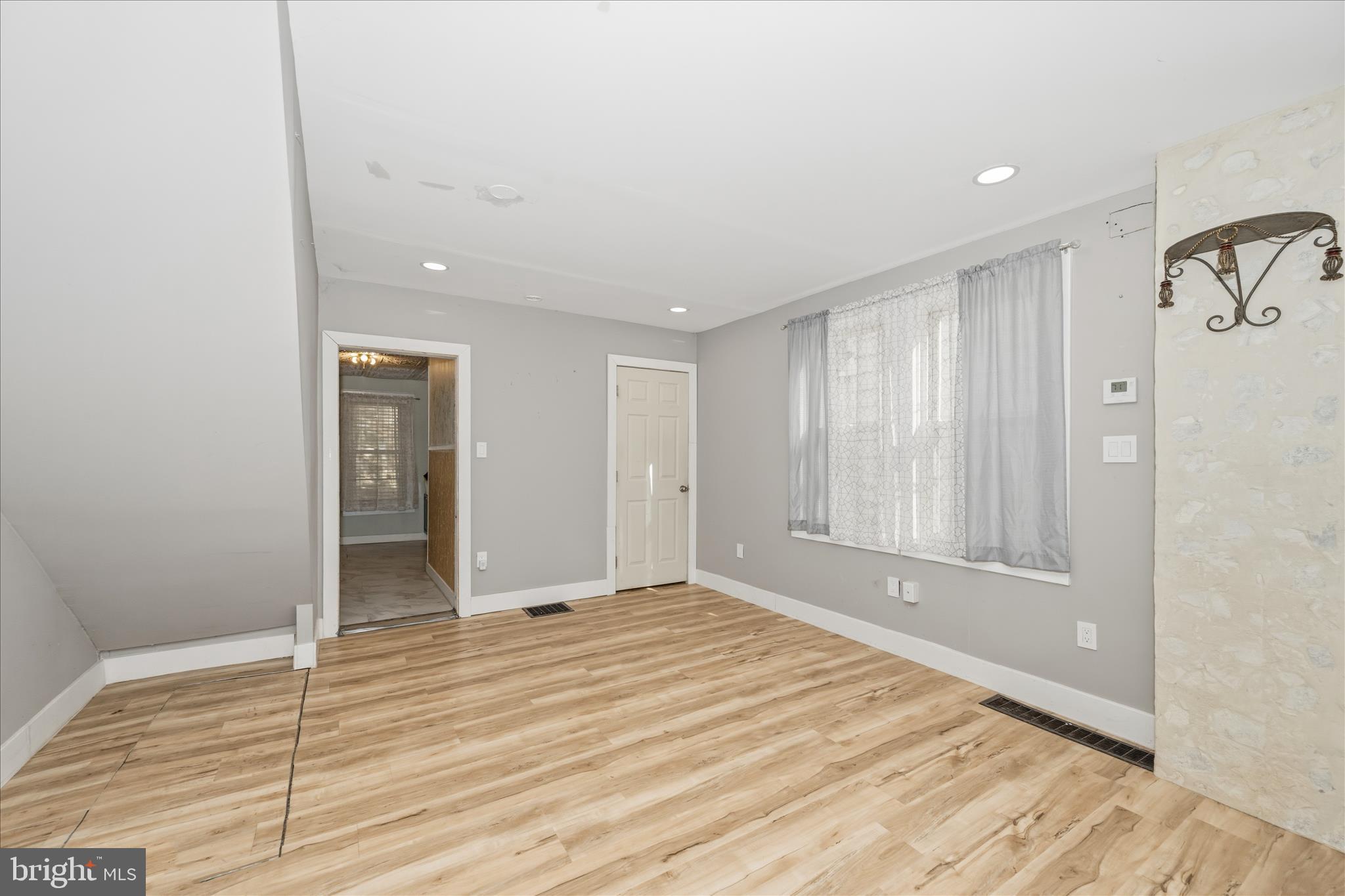 HAGERSTOWN - Residential