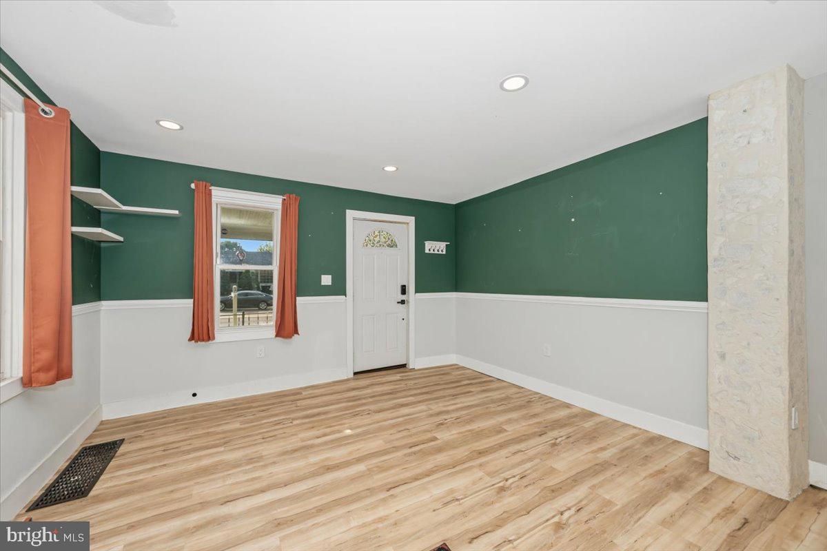 HAGERSTOWN - Residential