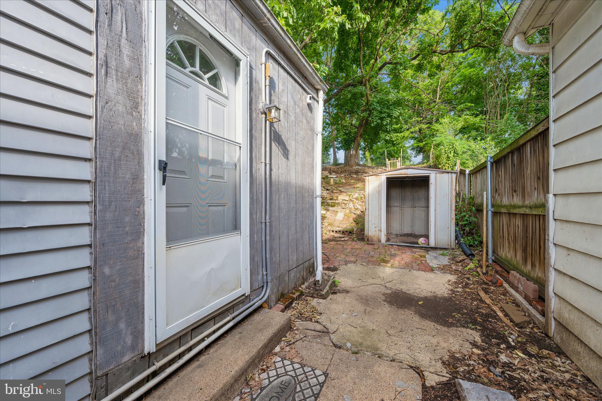 HAGERSTOWN - Residential