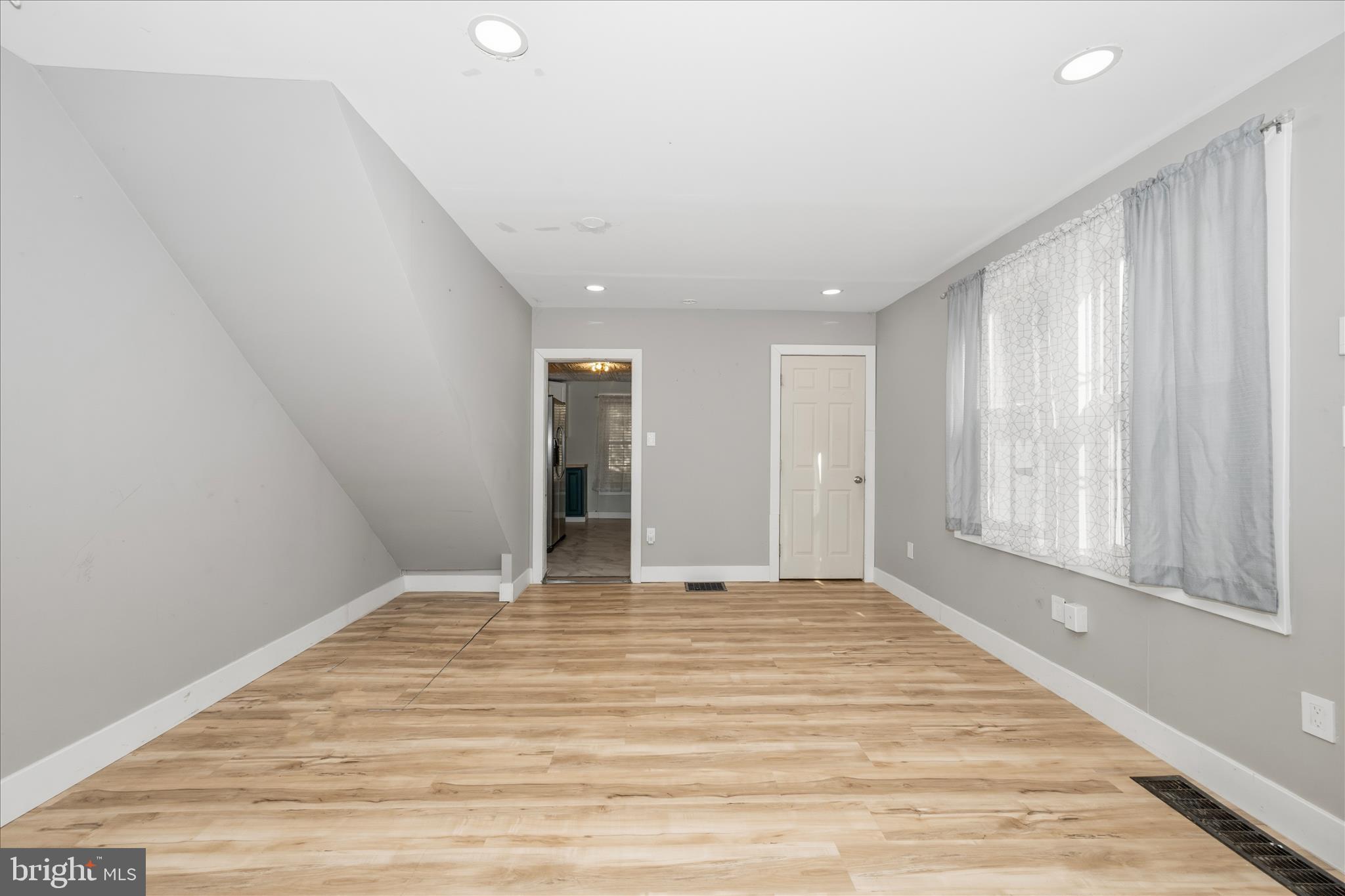 HAGERSTOWN - Residential
