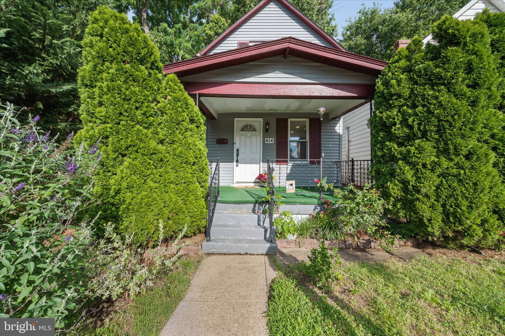 HAGERSTOWN - Residential