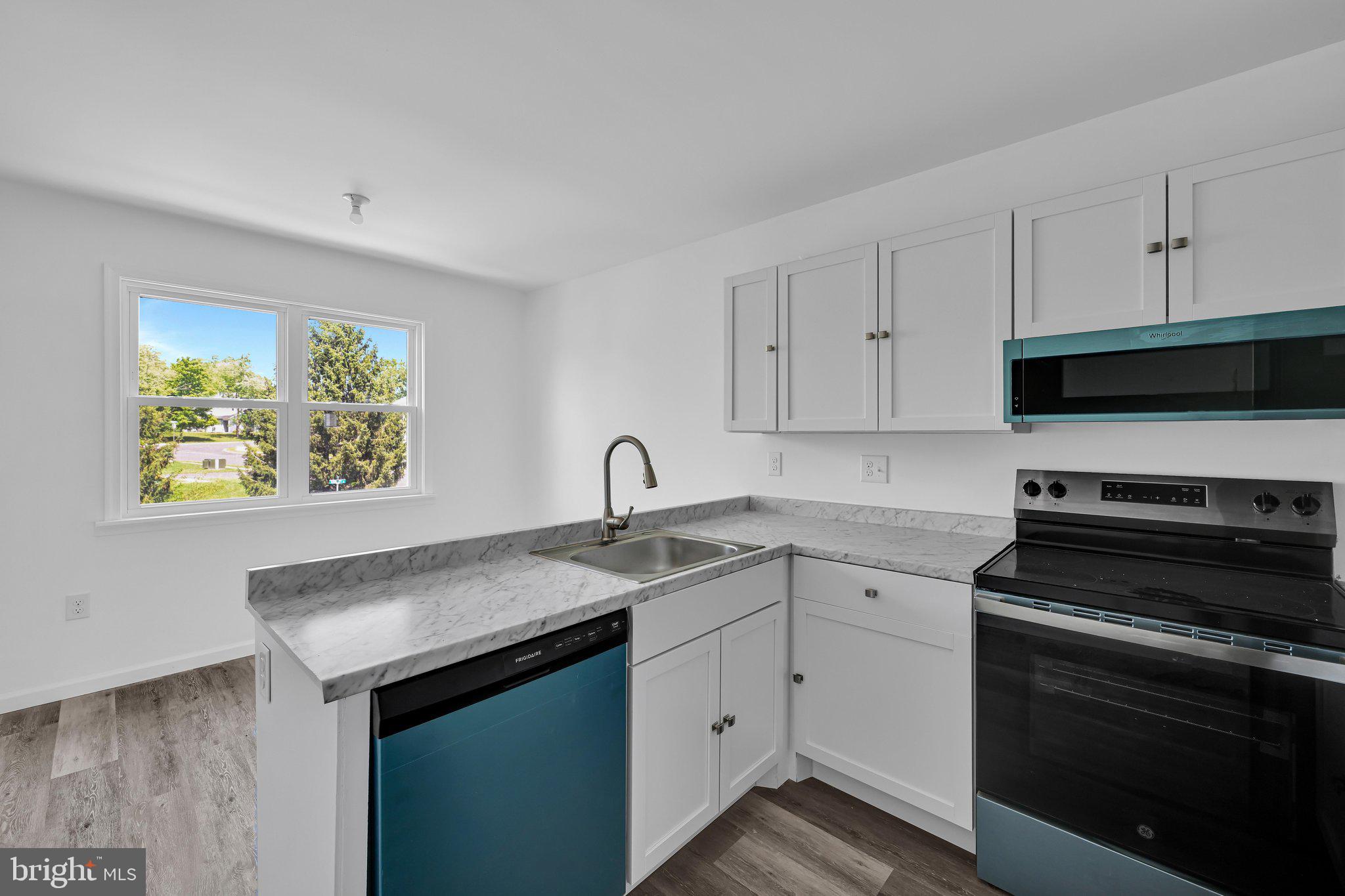 HUNTER CREST - Residential Income