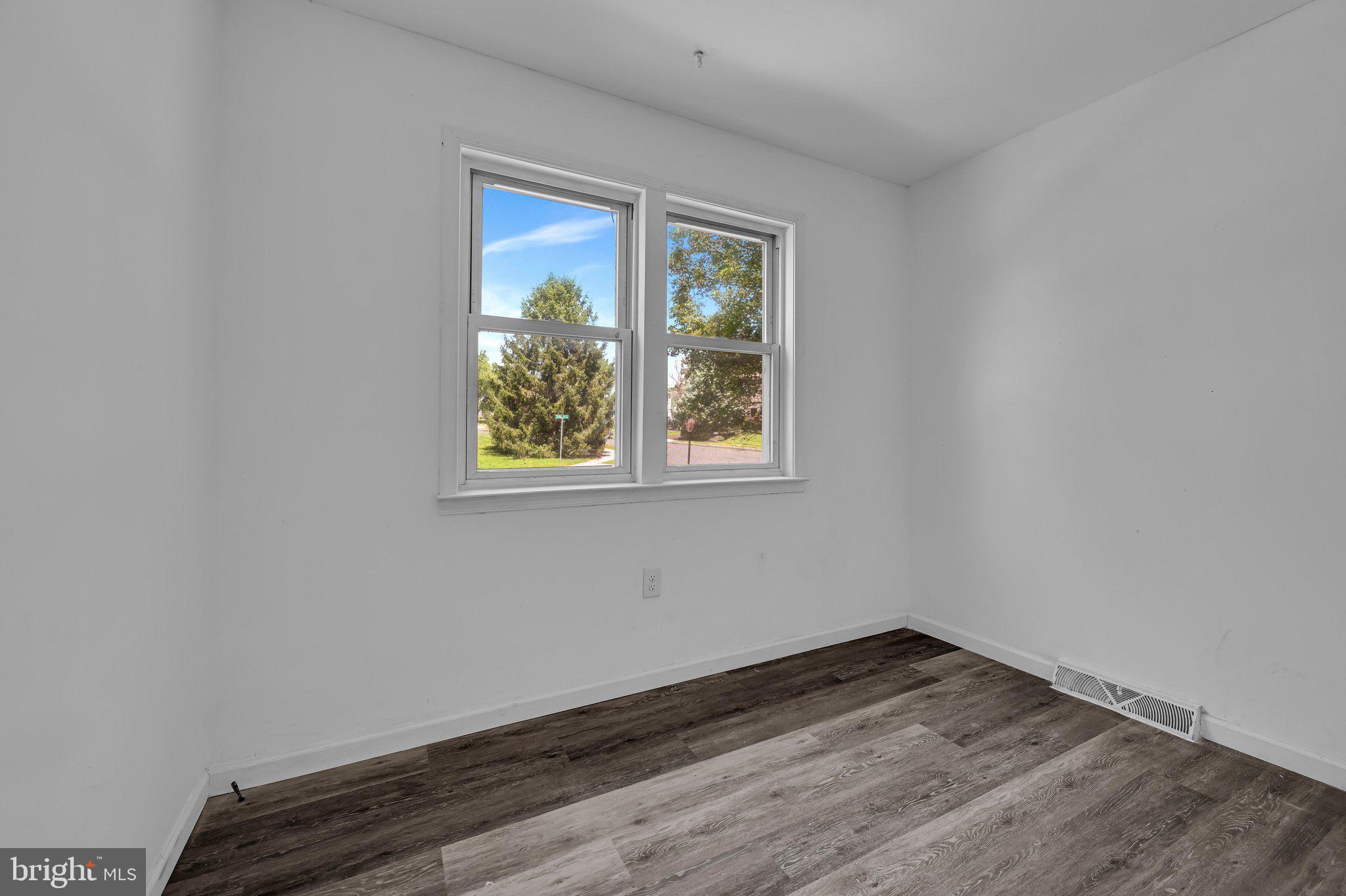 HUNTER CREST - Residential Income