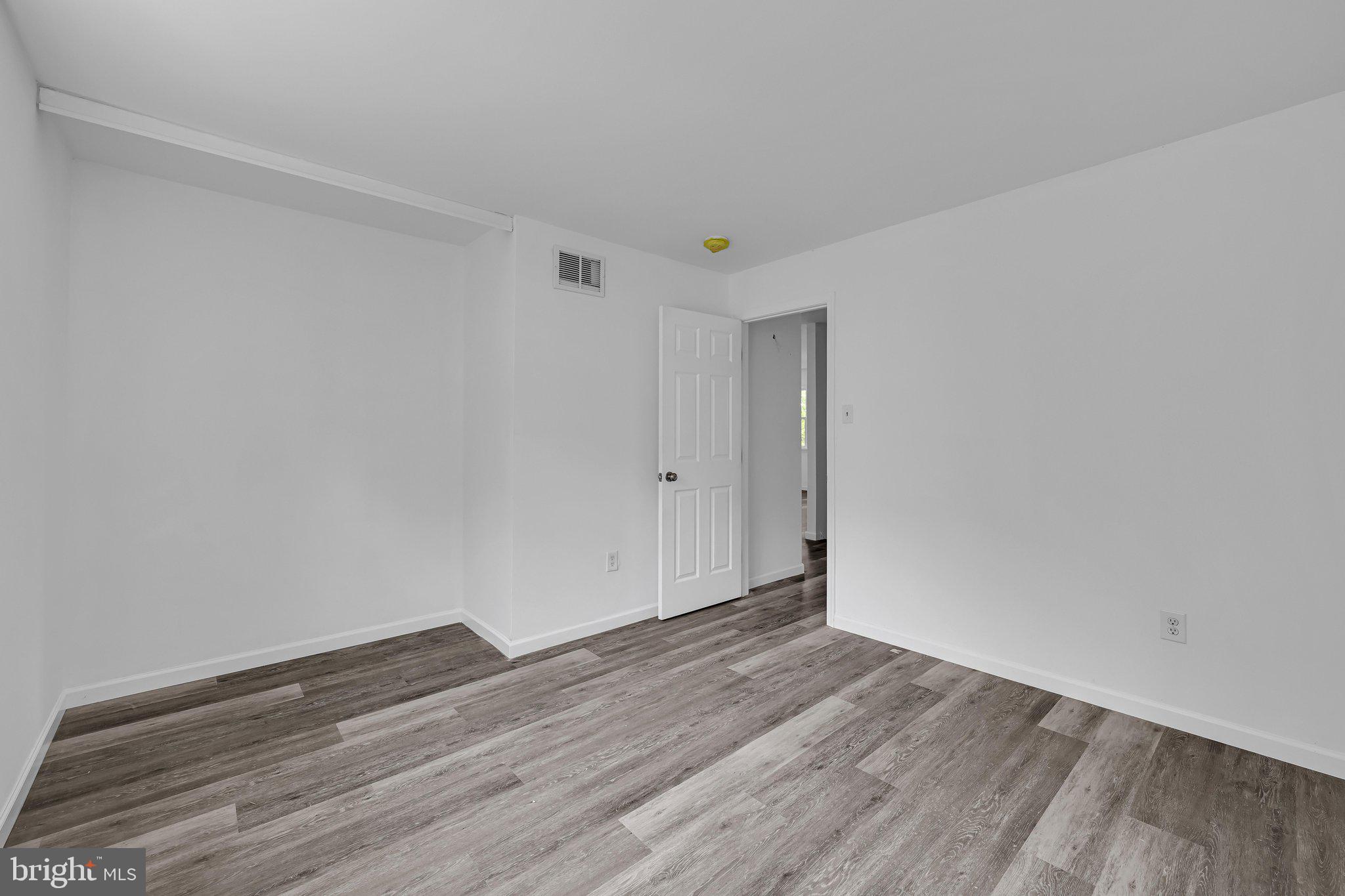 HUNTER CREST - Residential Income
