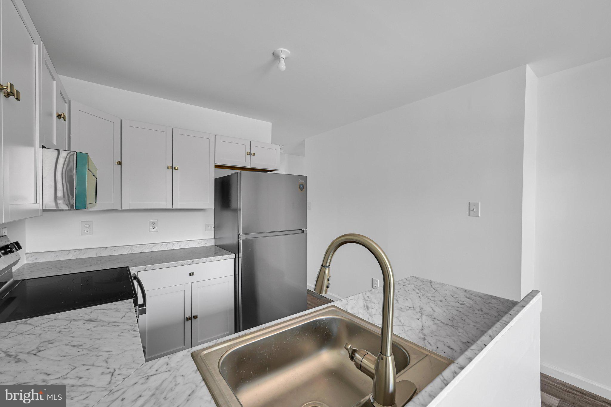 HUNTER CREST - Residential Income