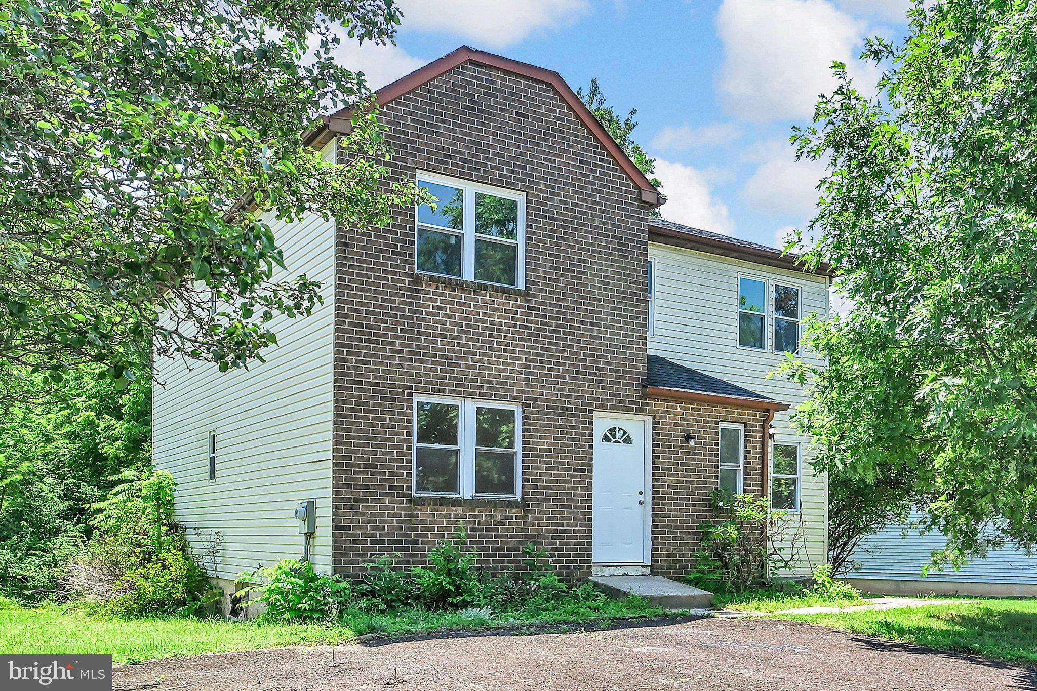 HUNTER CREST - Residential Income