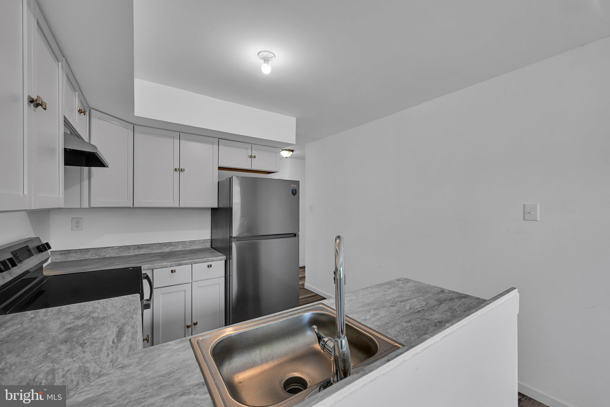 HUNTER CREST - Residential Income