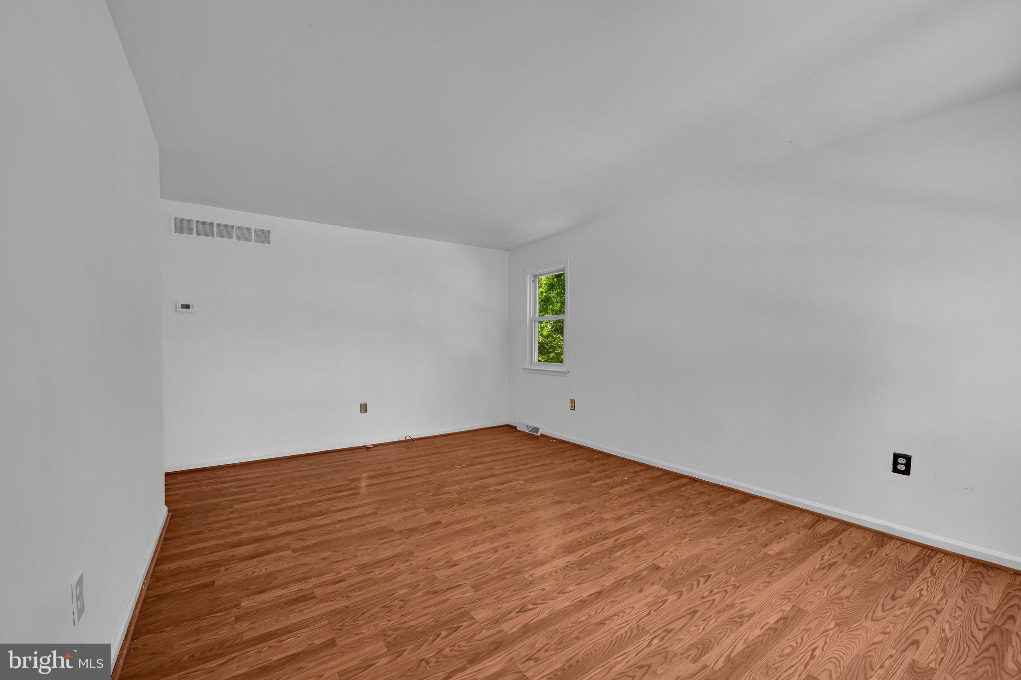 HUNTER CREST - Residential Income