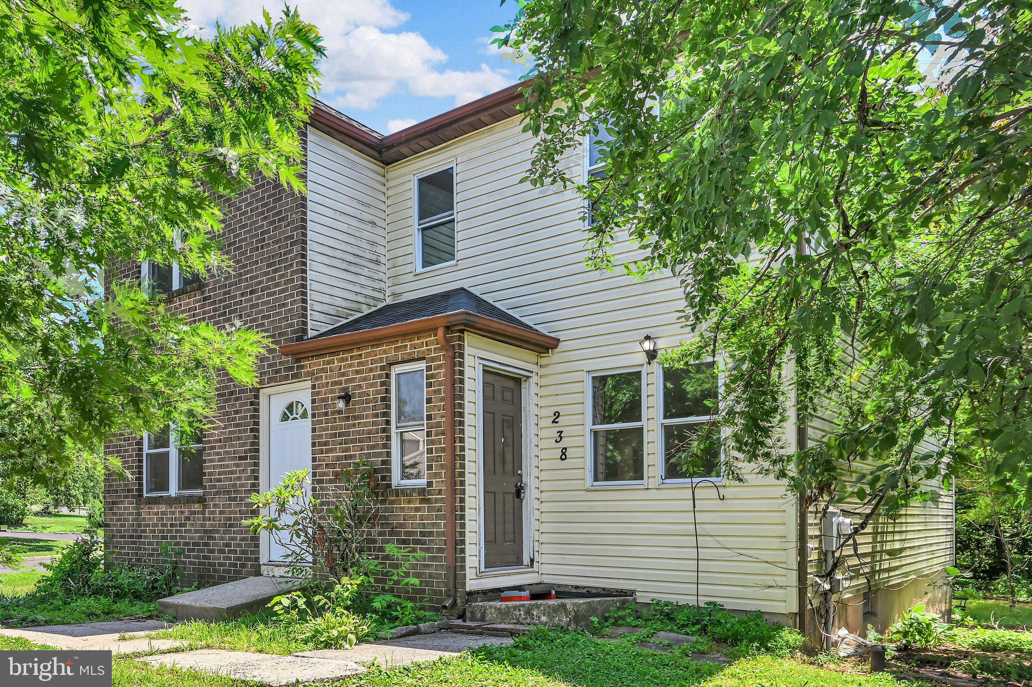 HUNTER CREST - Residential Income