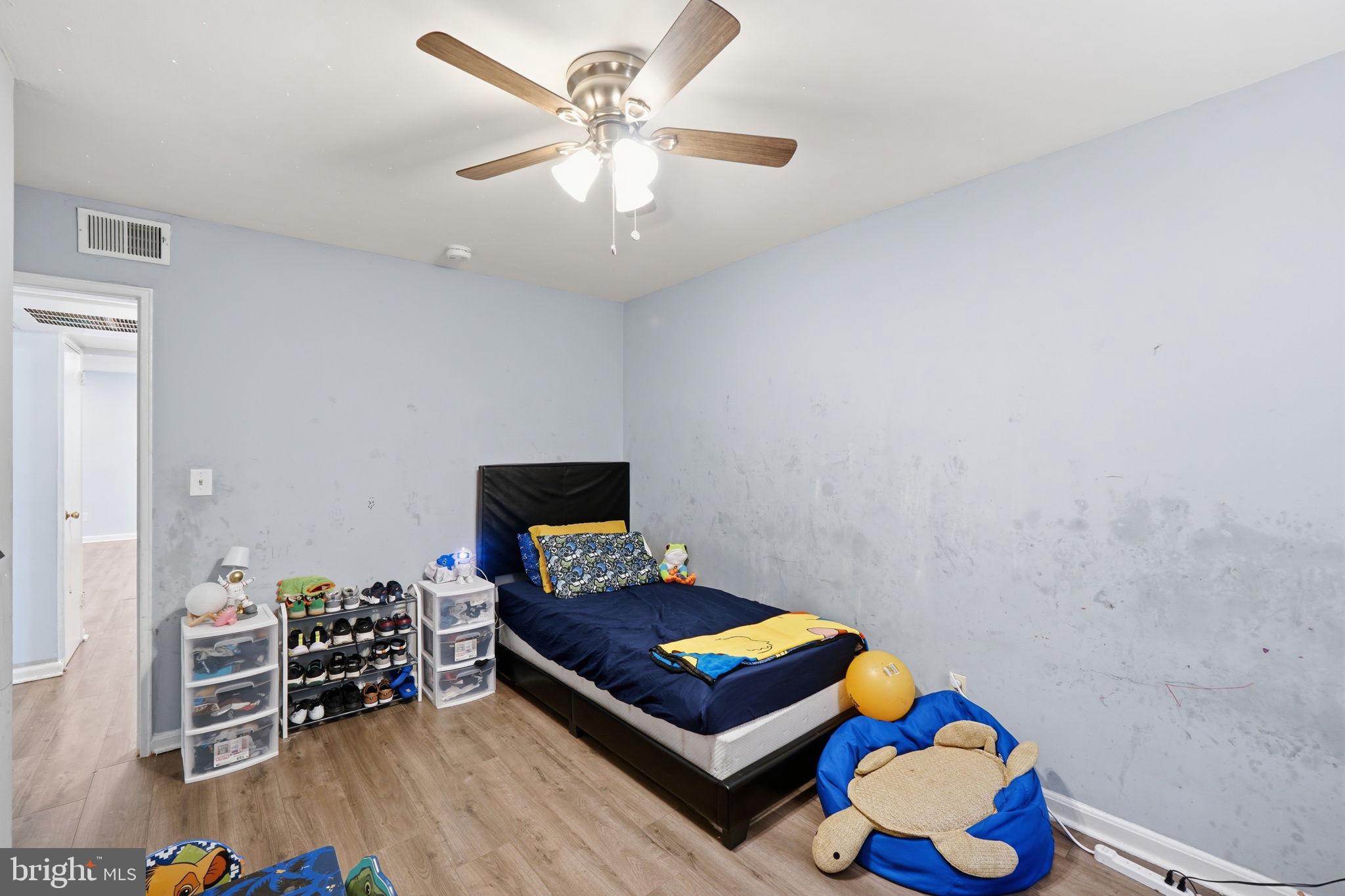 HILL CREST - Residential