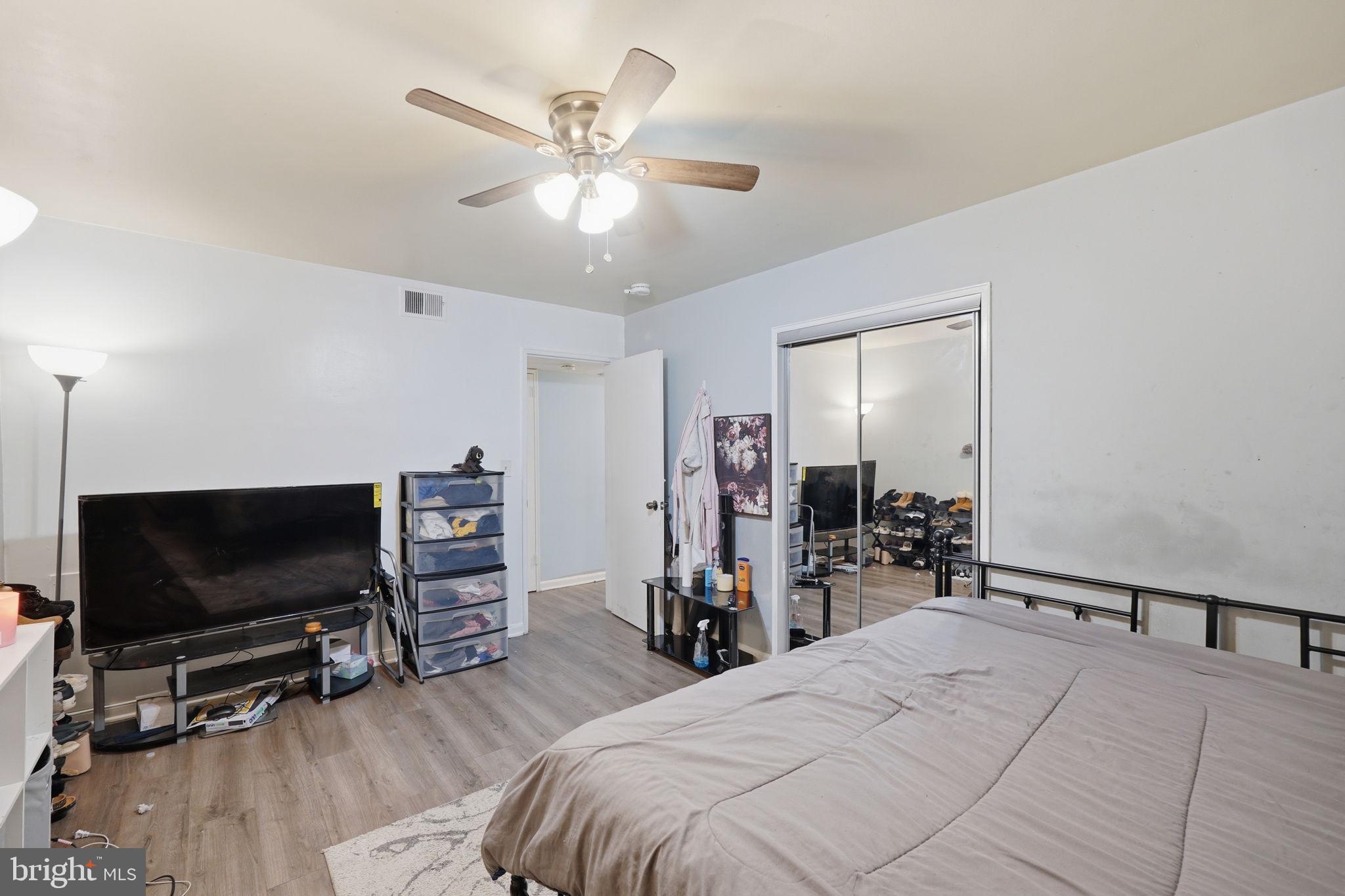 HILL CREST - Residential