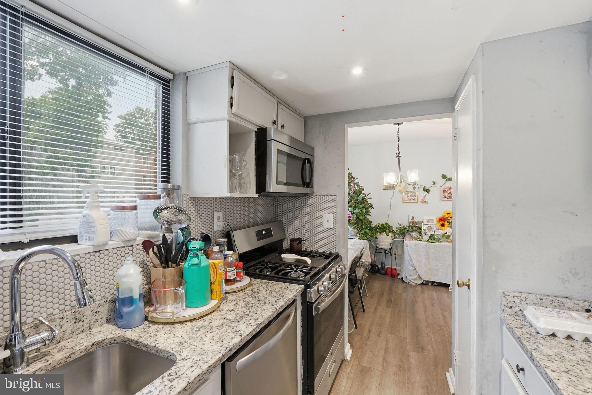 HILL CREST - Residential