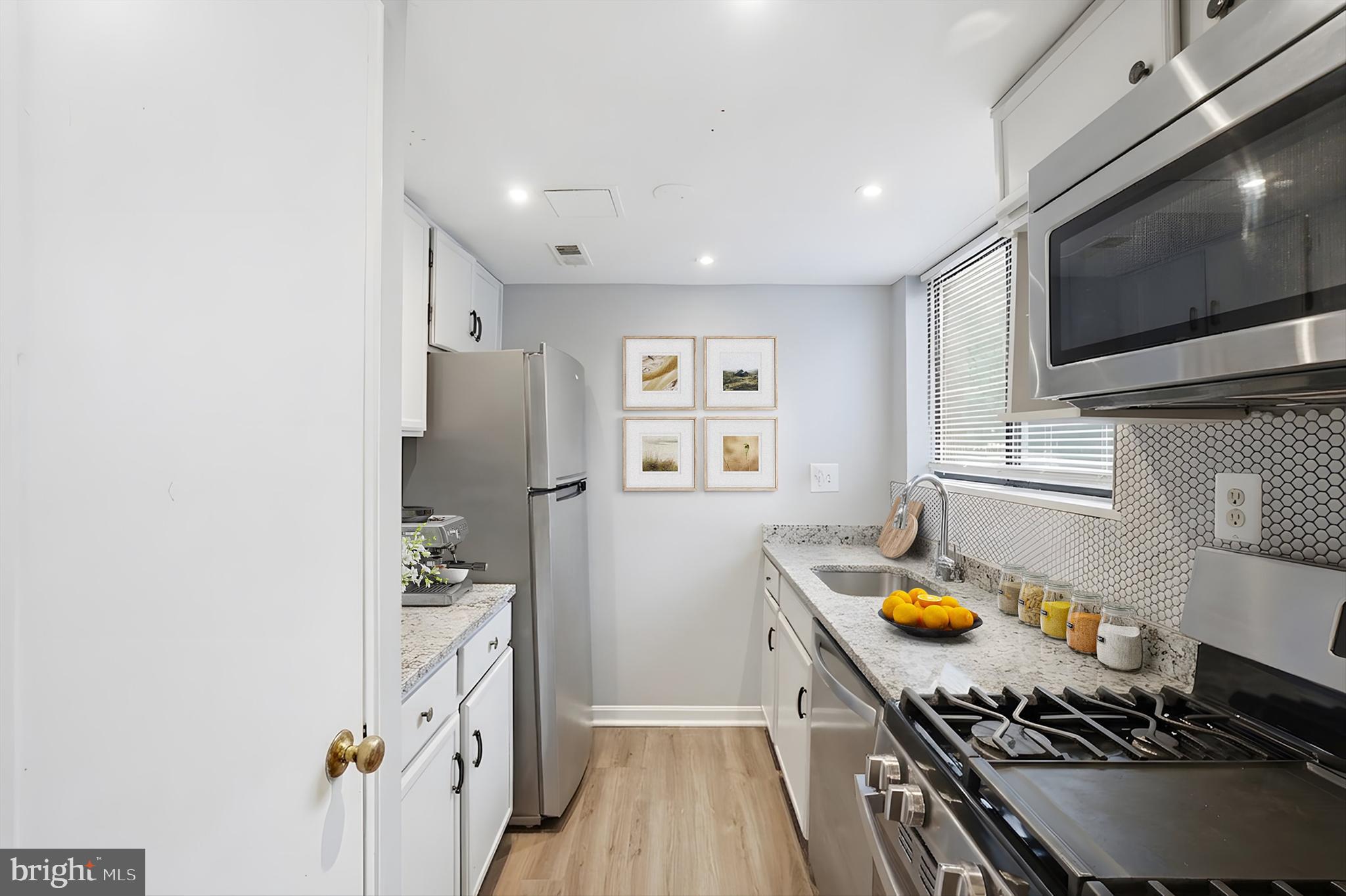 HILL CREST - Residential