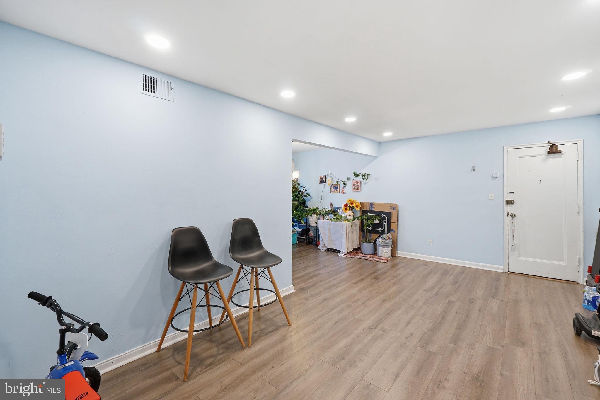 HILL CREST - Residential