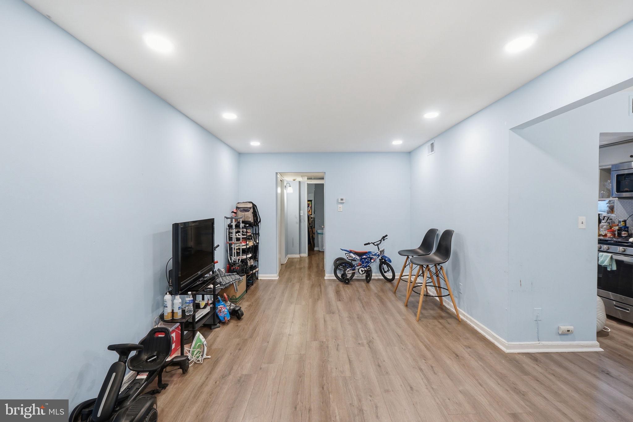 HILL CREST - Residential