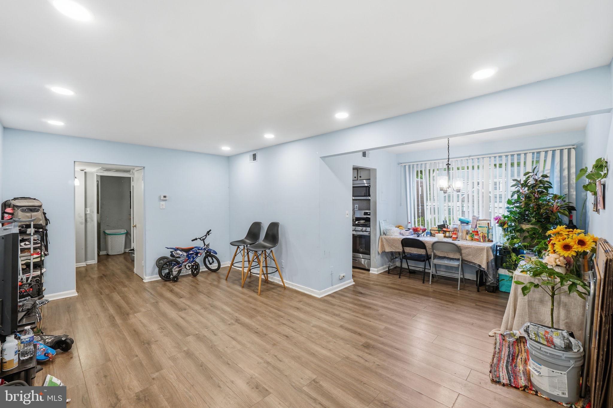 HILL CREST - Residential