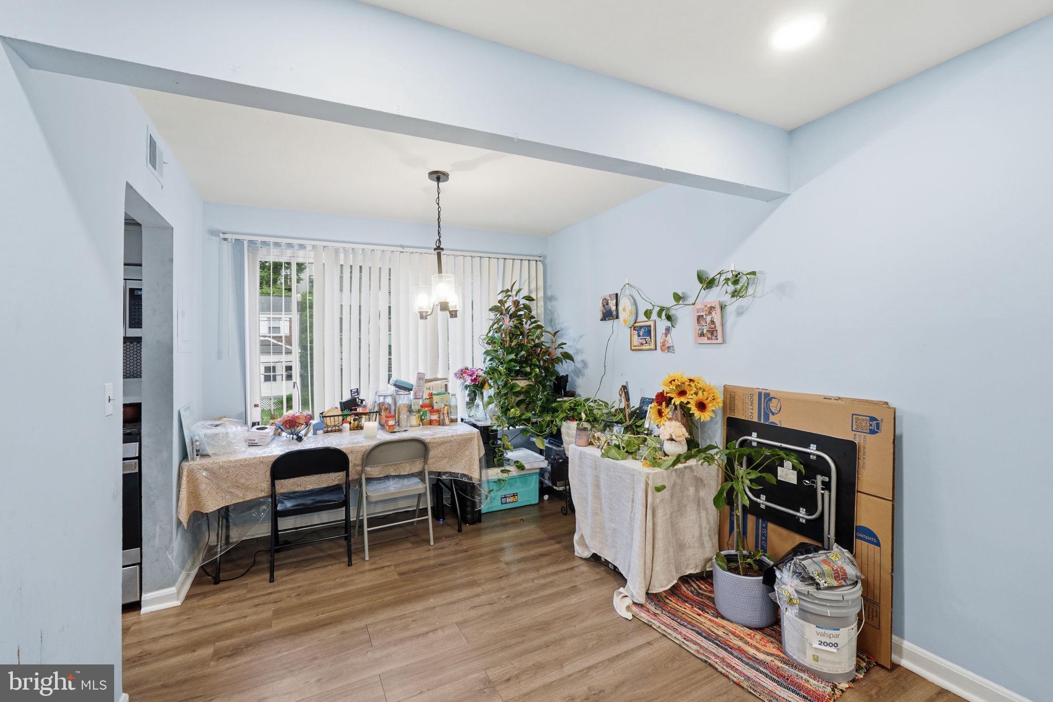 HILL CREST - Residential