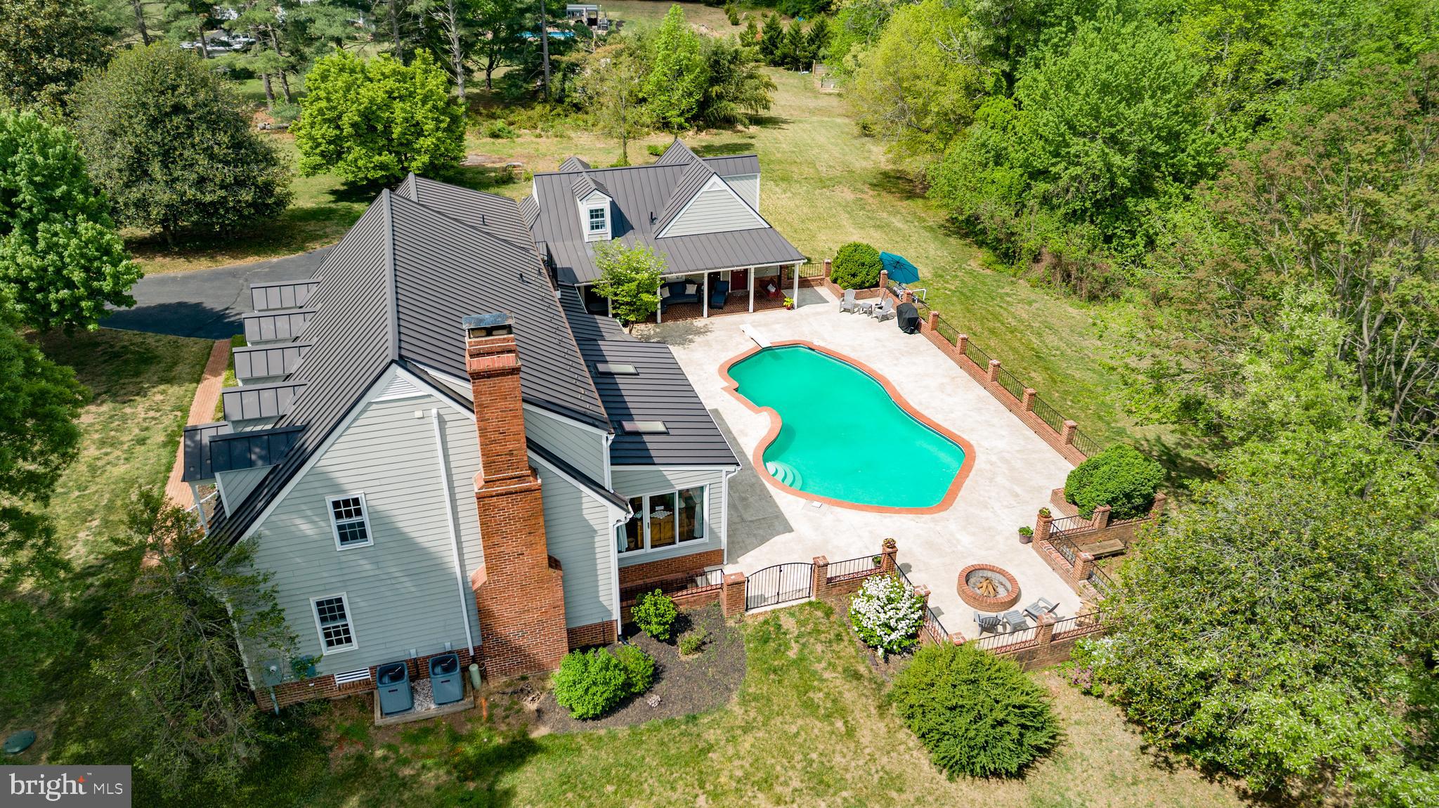 BOSCOBEL FARMS - Residential