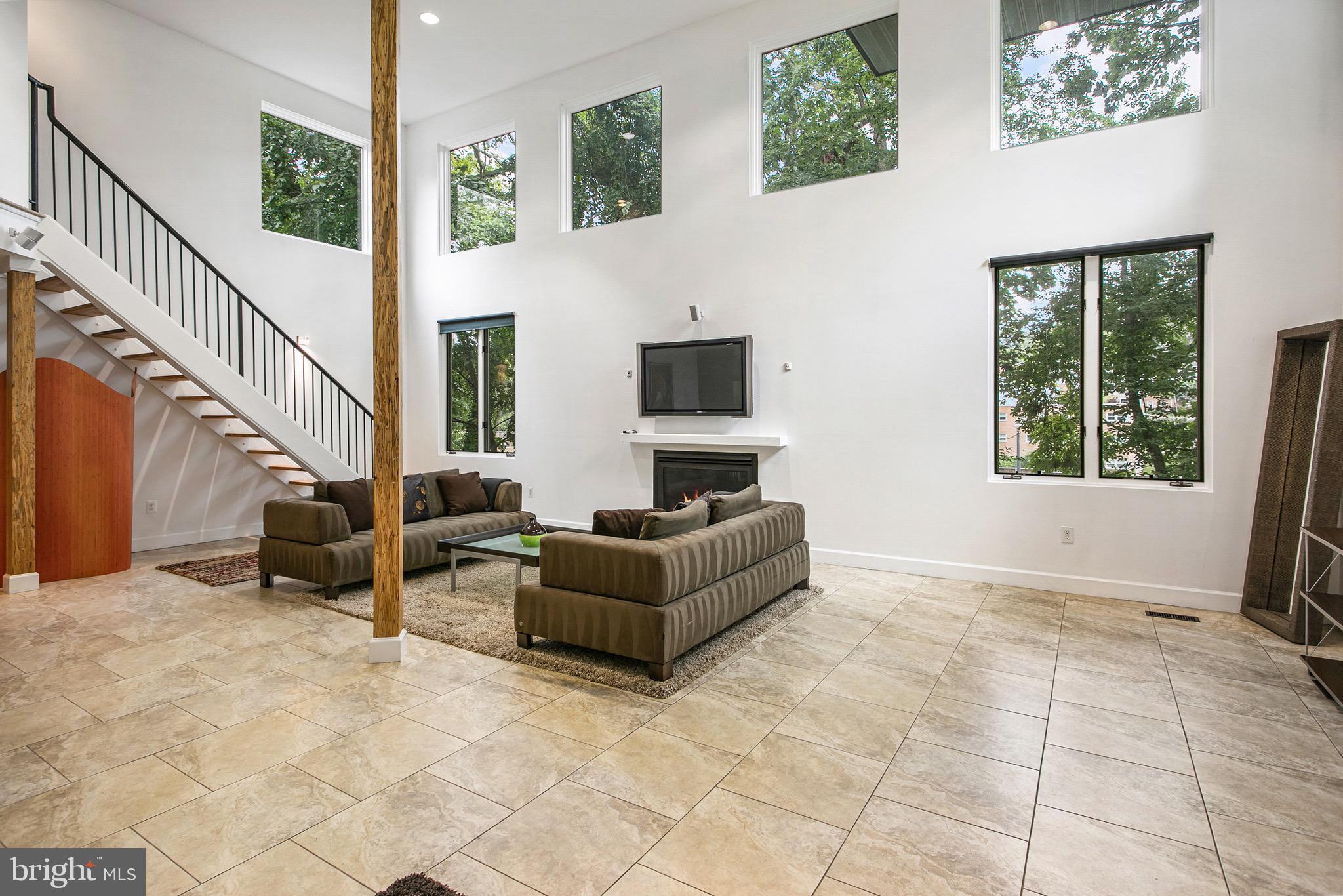 ROSSLYN - Residential
