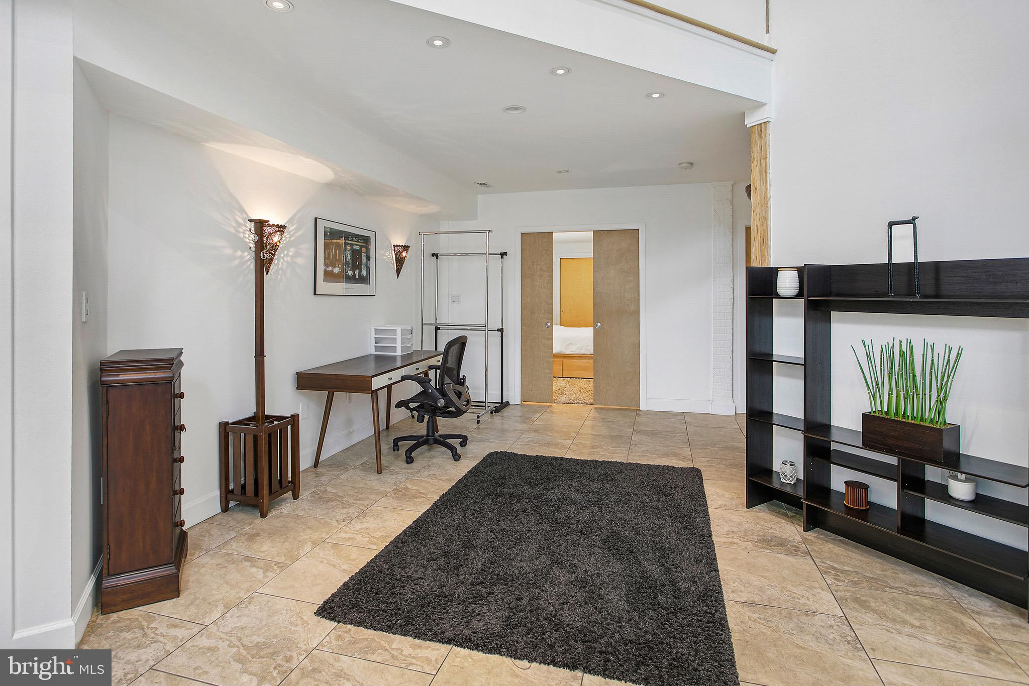 ROSSLYN - Residential