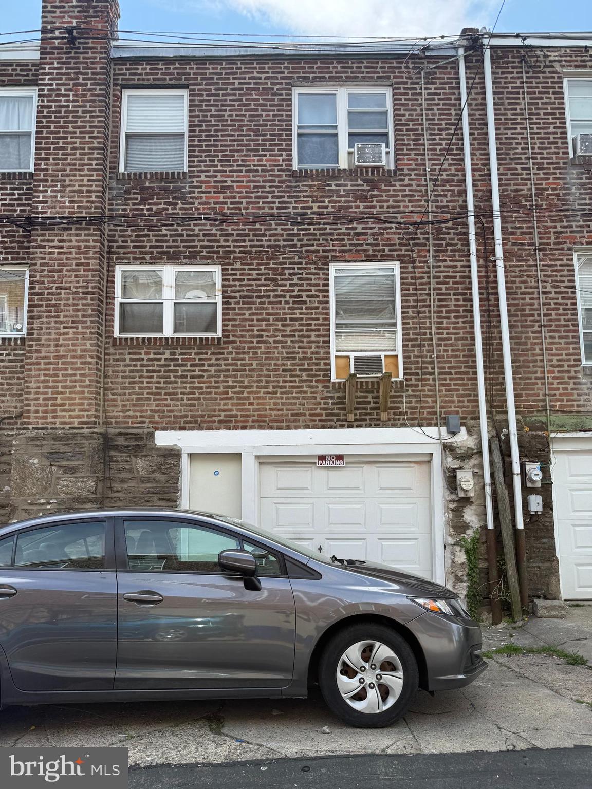 LAWNDALE - Residential