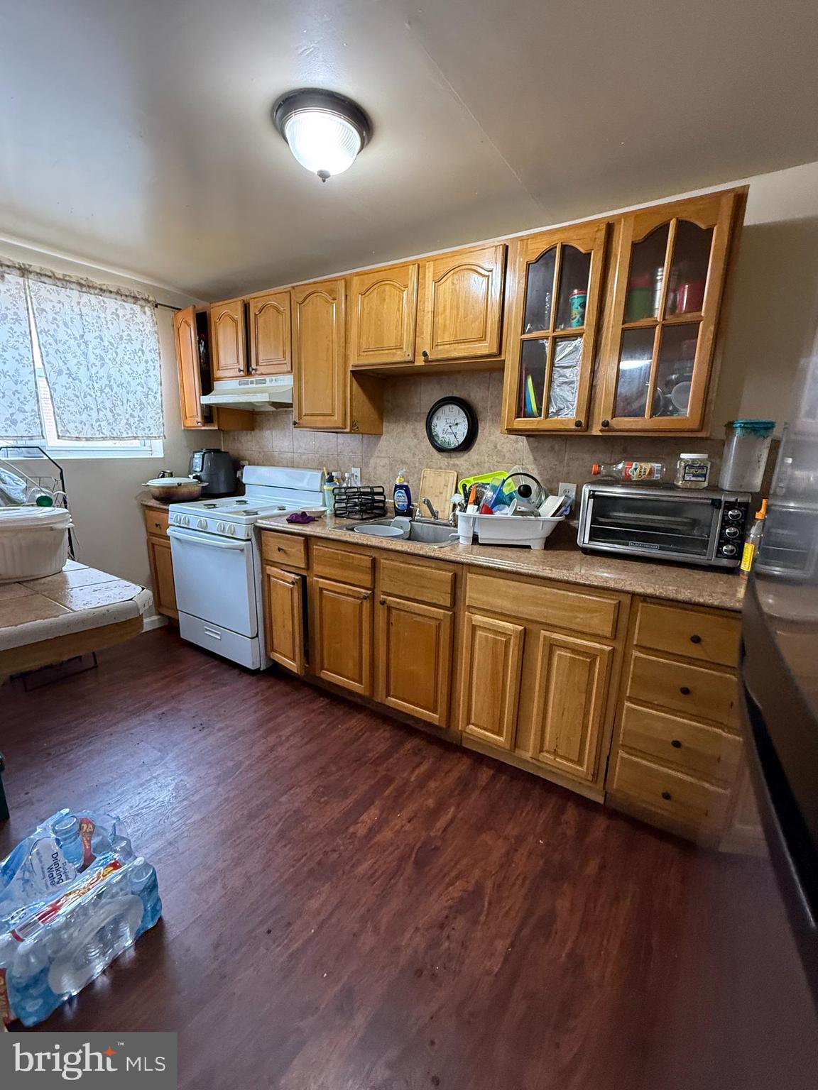 LAWNDALE - Residential