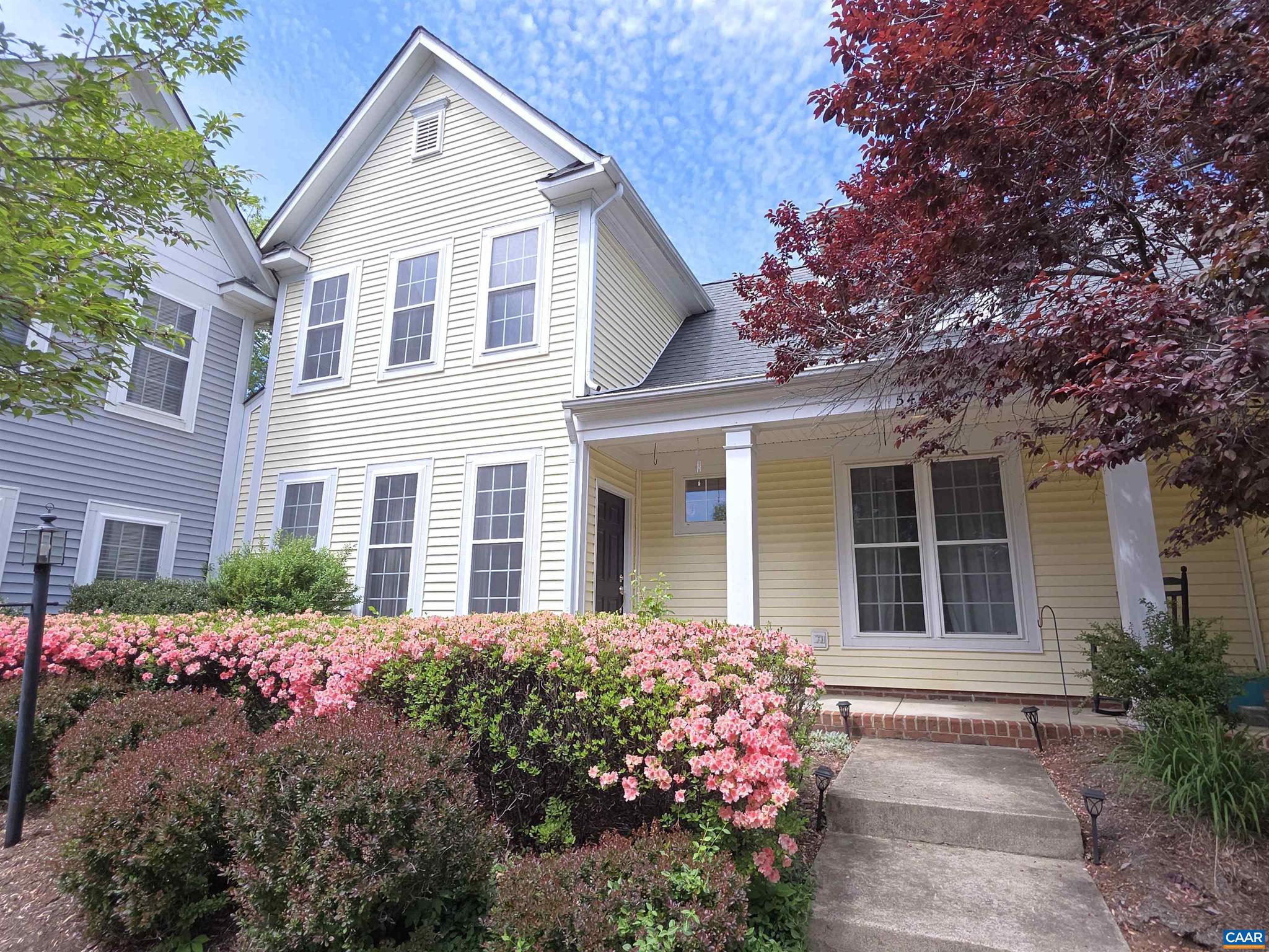 PARKSIDE VILLAGE - Residential