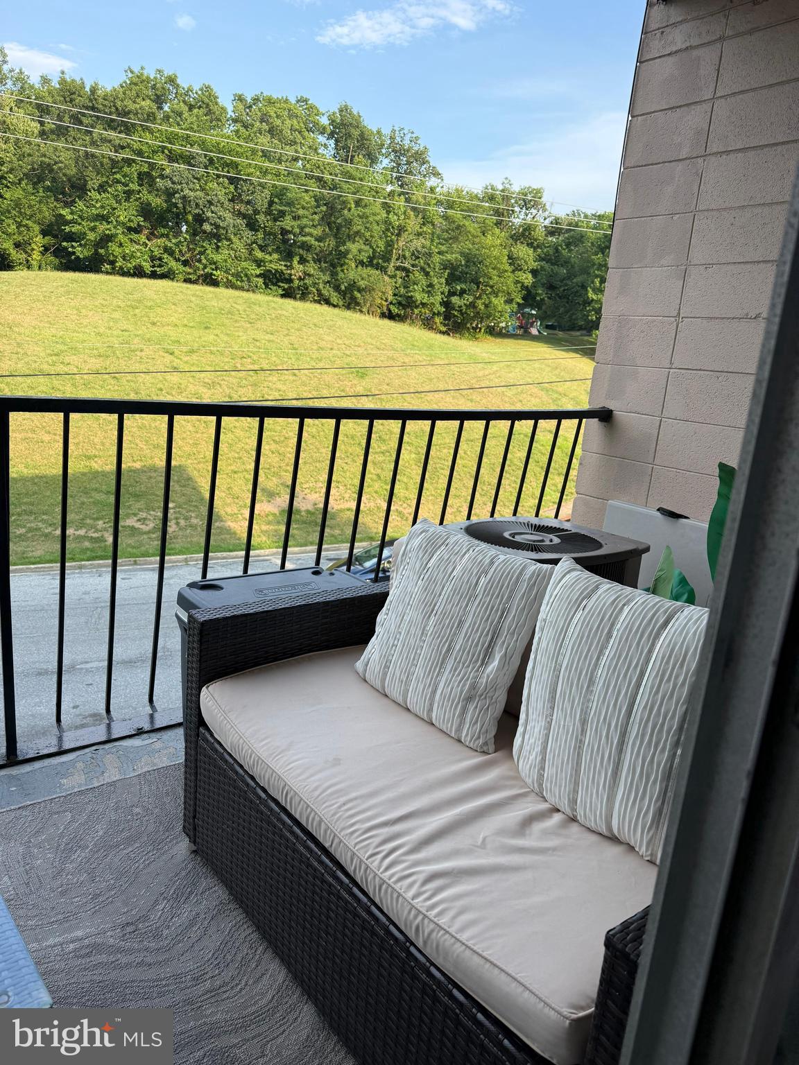 FRENCHMANS CREEK - Residential