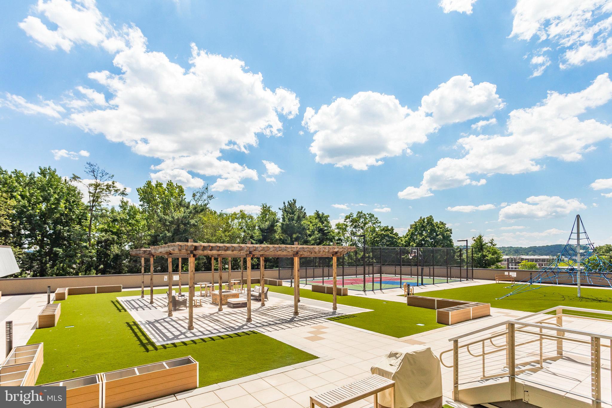 TEMPLETON OF ALEXANDRIA - Residential