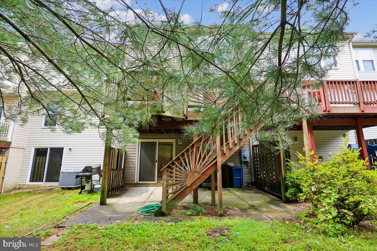 JAMES CREEK - Residential