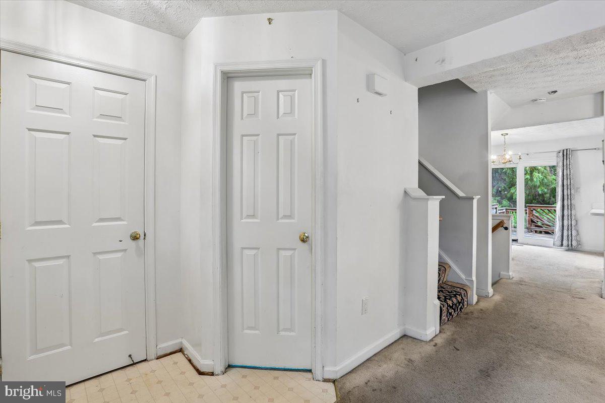 JAMES CREEK - Residential