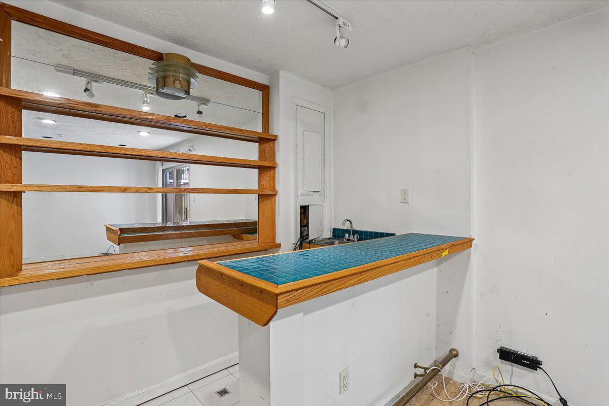 JAMES CREEK - Residential