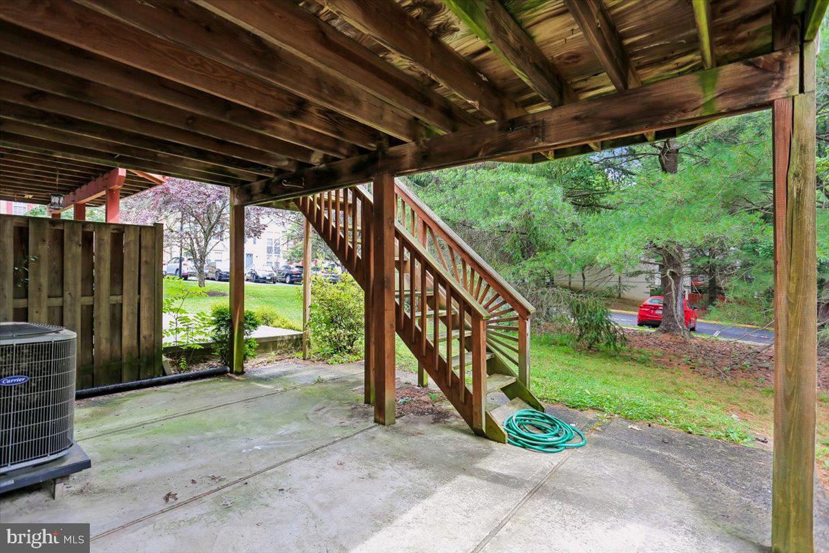 JAMES CREEK - Residential