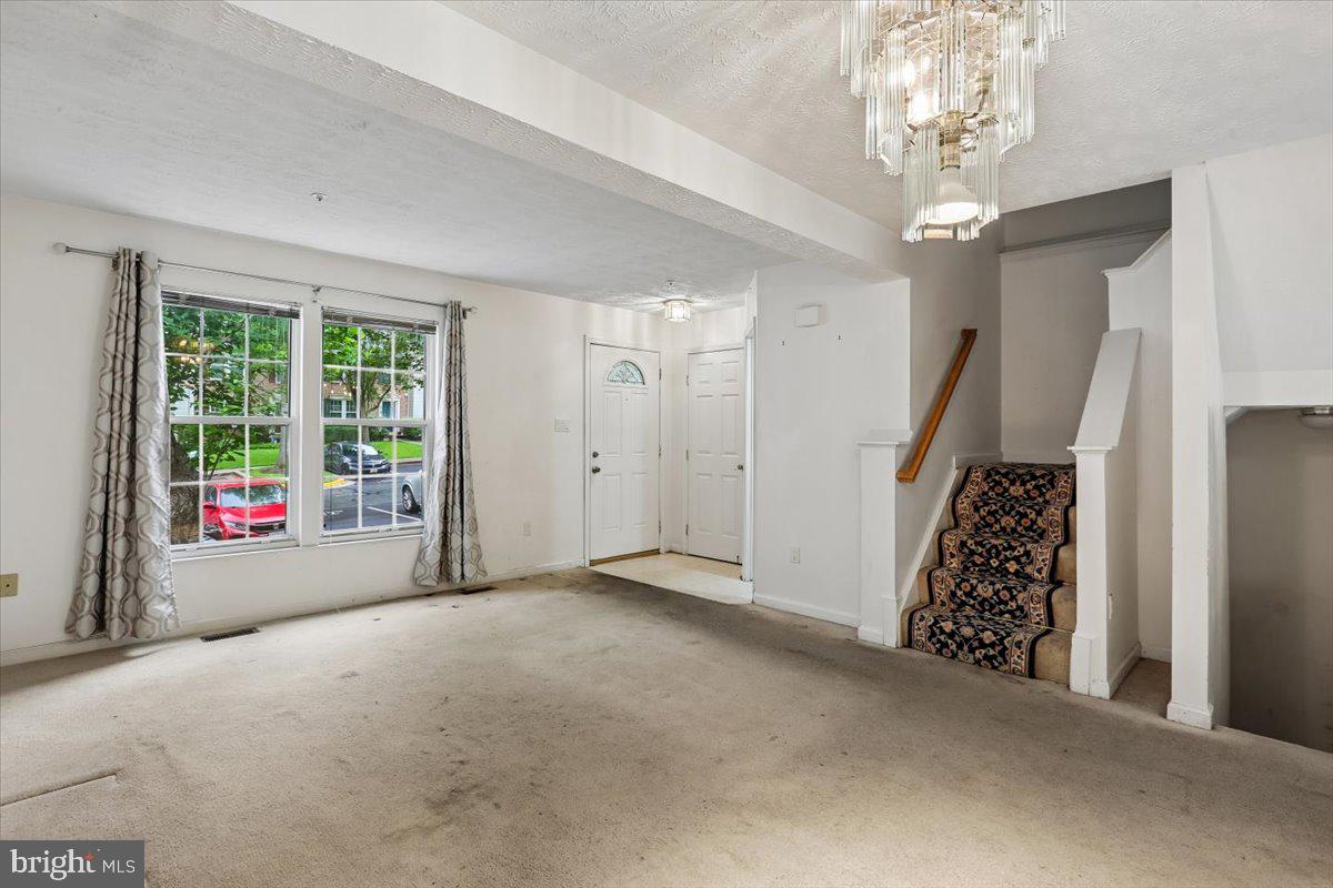JAMES CREEK - Residential