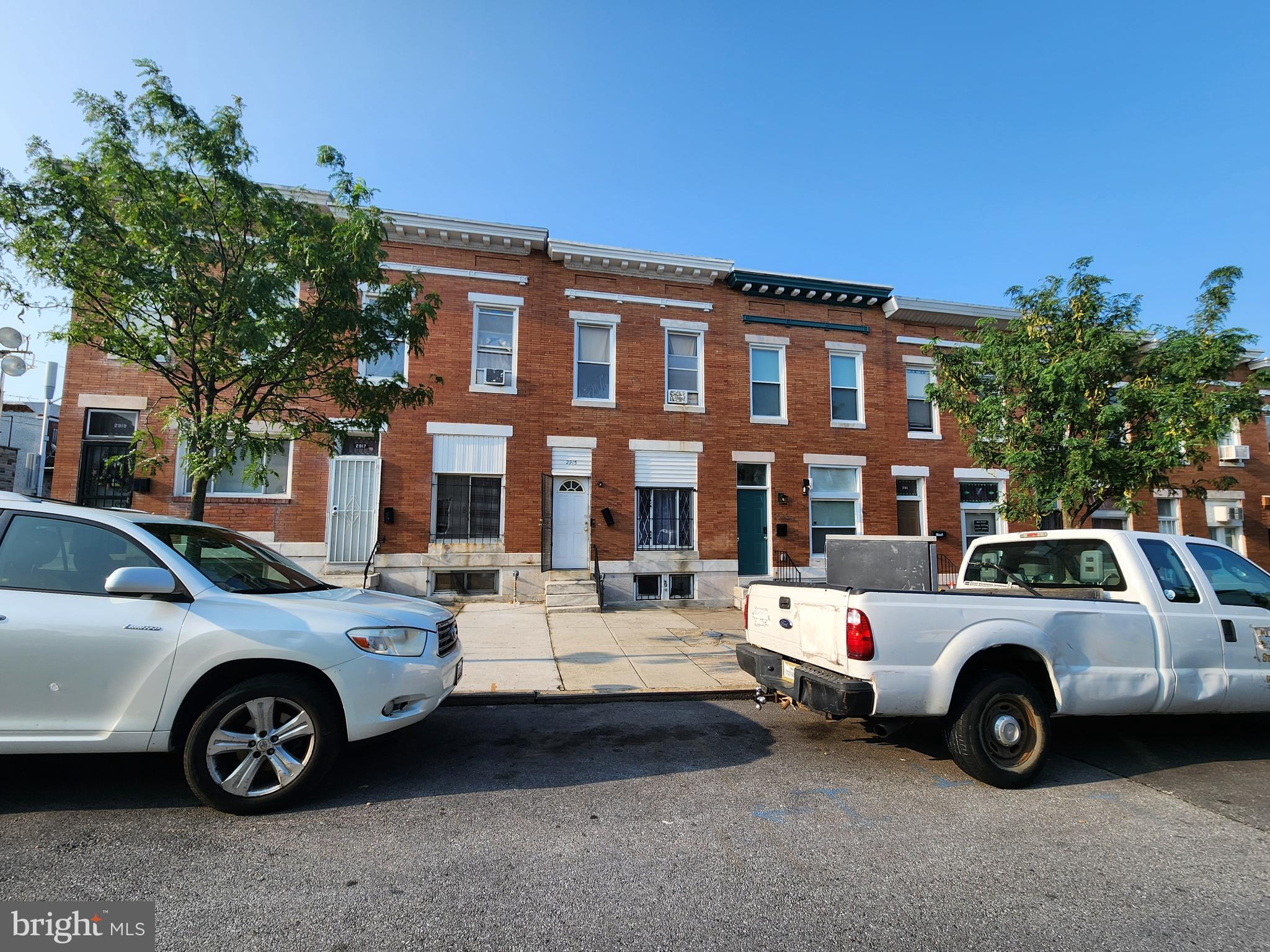 ELLWOOD PARK - Residential