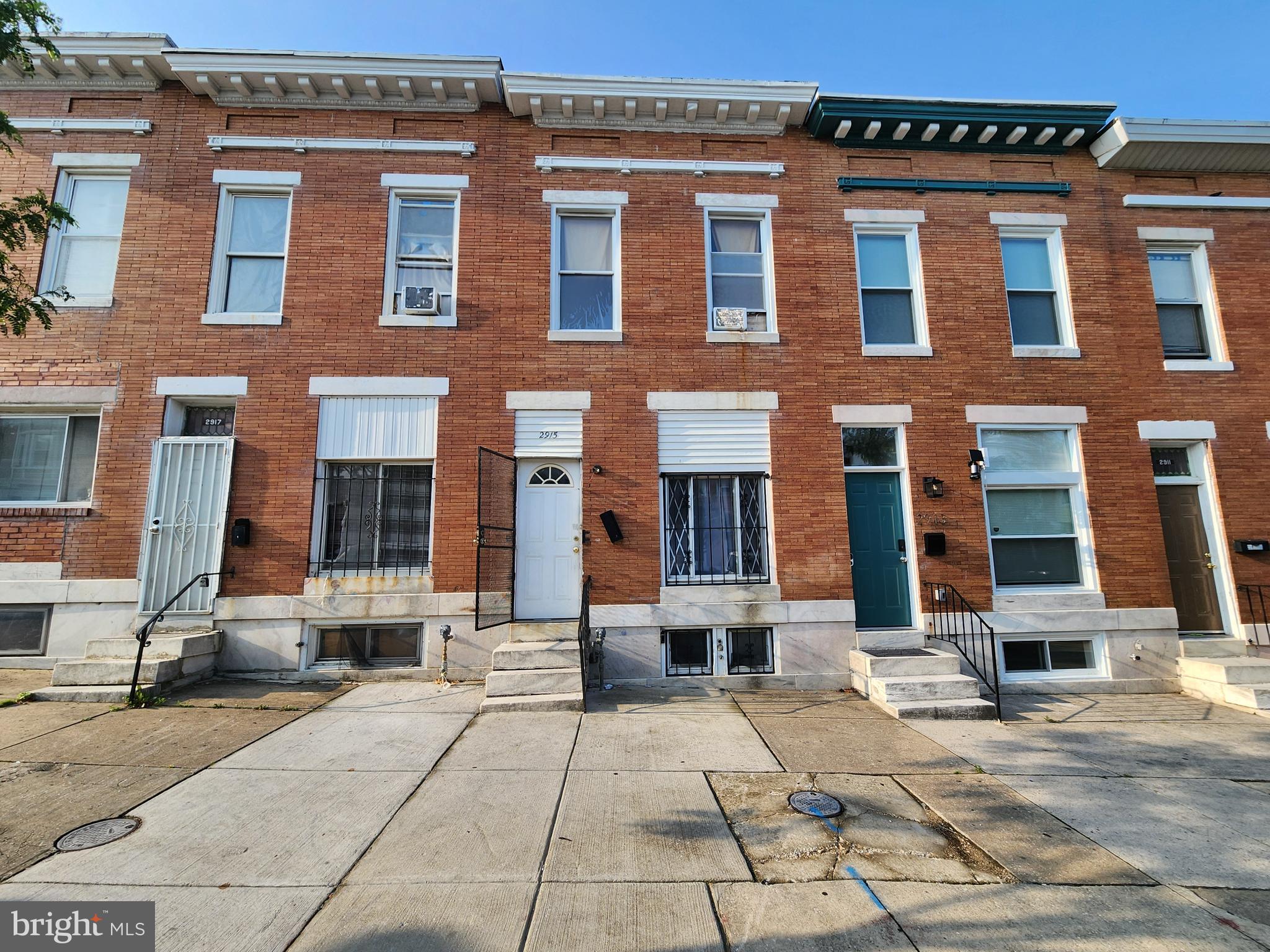 ELLWOOD PARK - Residential