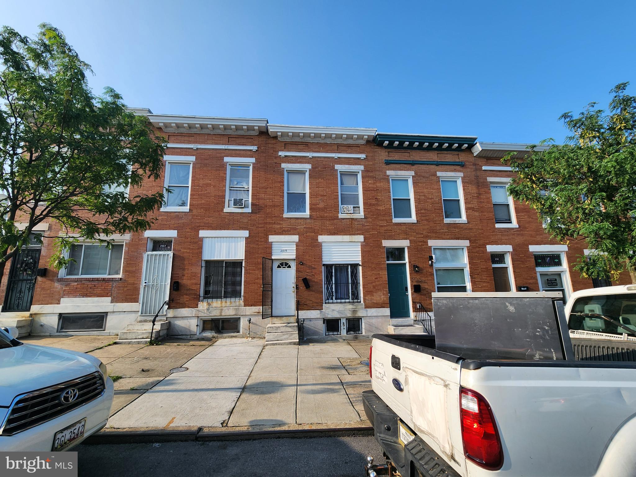 ELLWOOD PARK - Residential