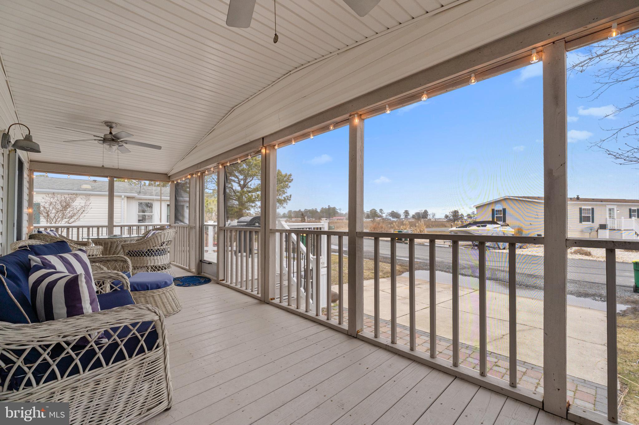 MARINERS COVE - Residential
