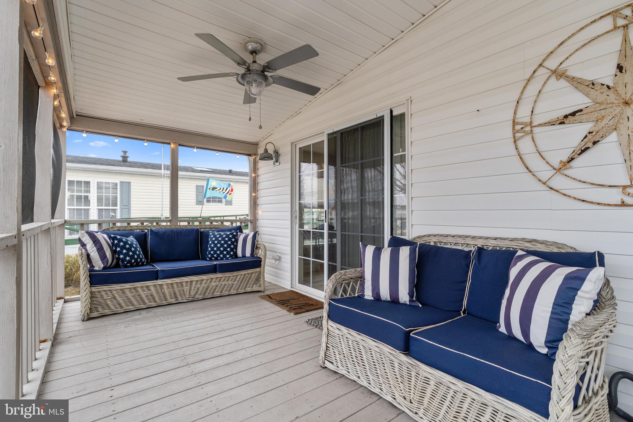 MARINERS COVE - Residential