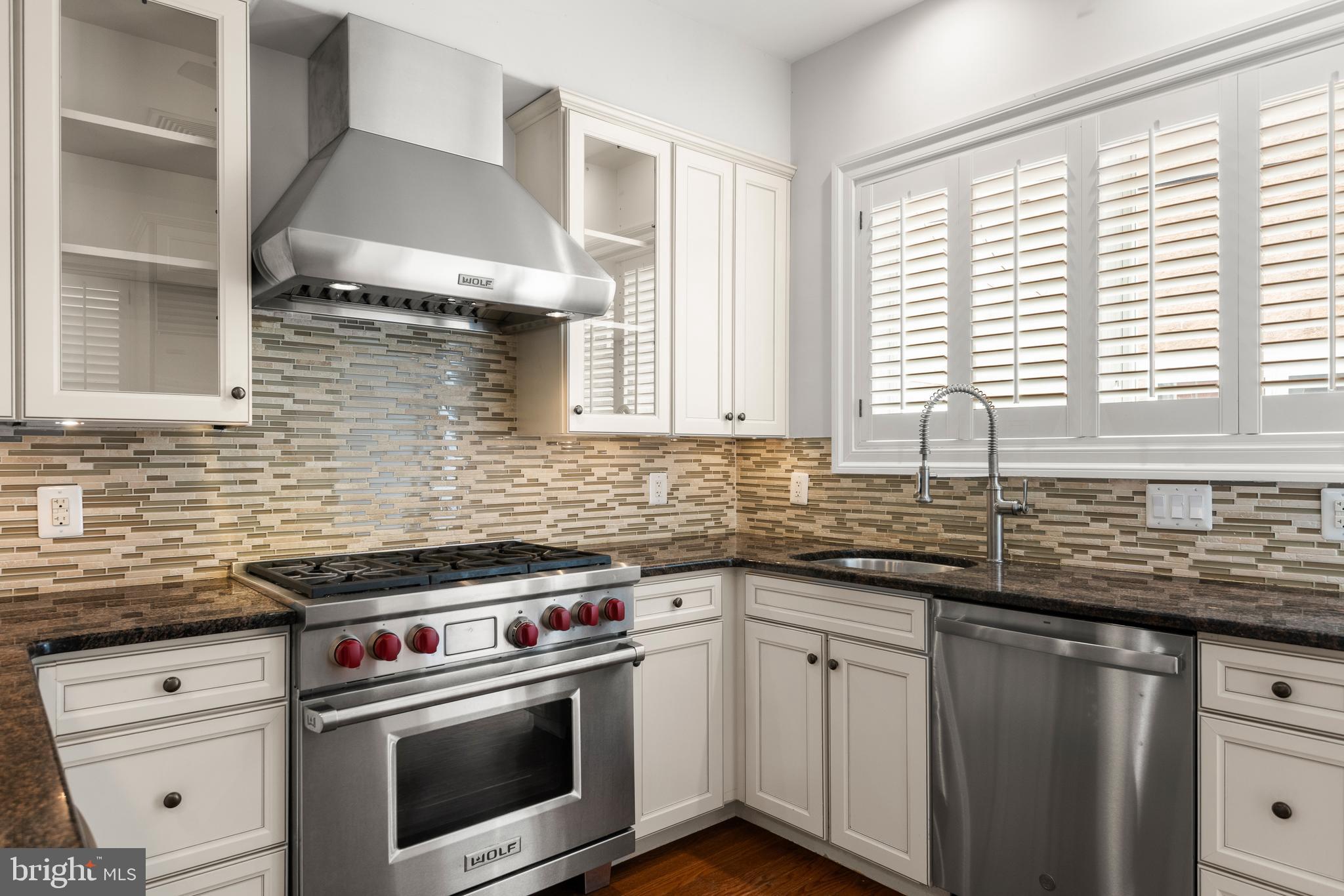 BELLA VISTA - Residential