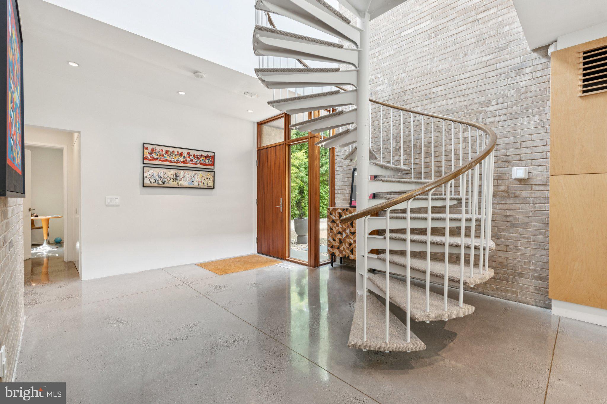 ARLINGWOOD - Residential