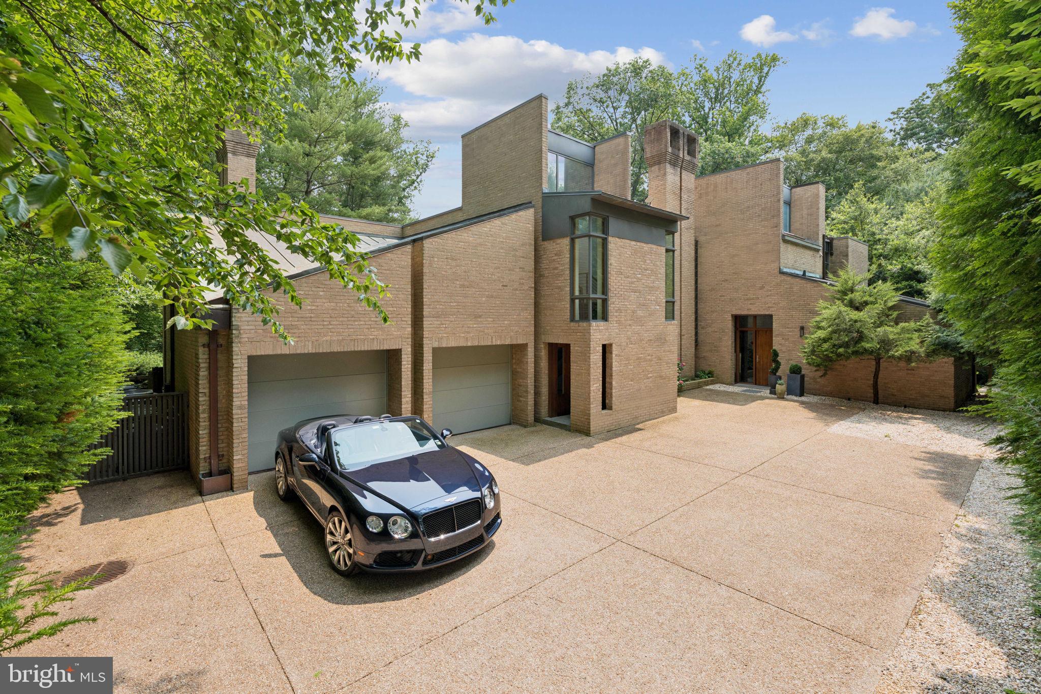 ARLINGWOOD - Residential