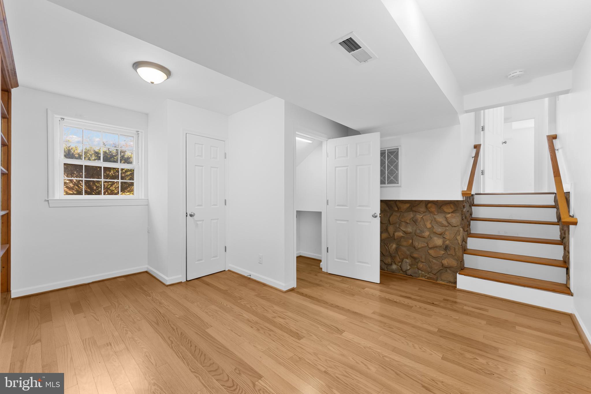 GREENBRIER - Residential